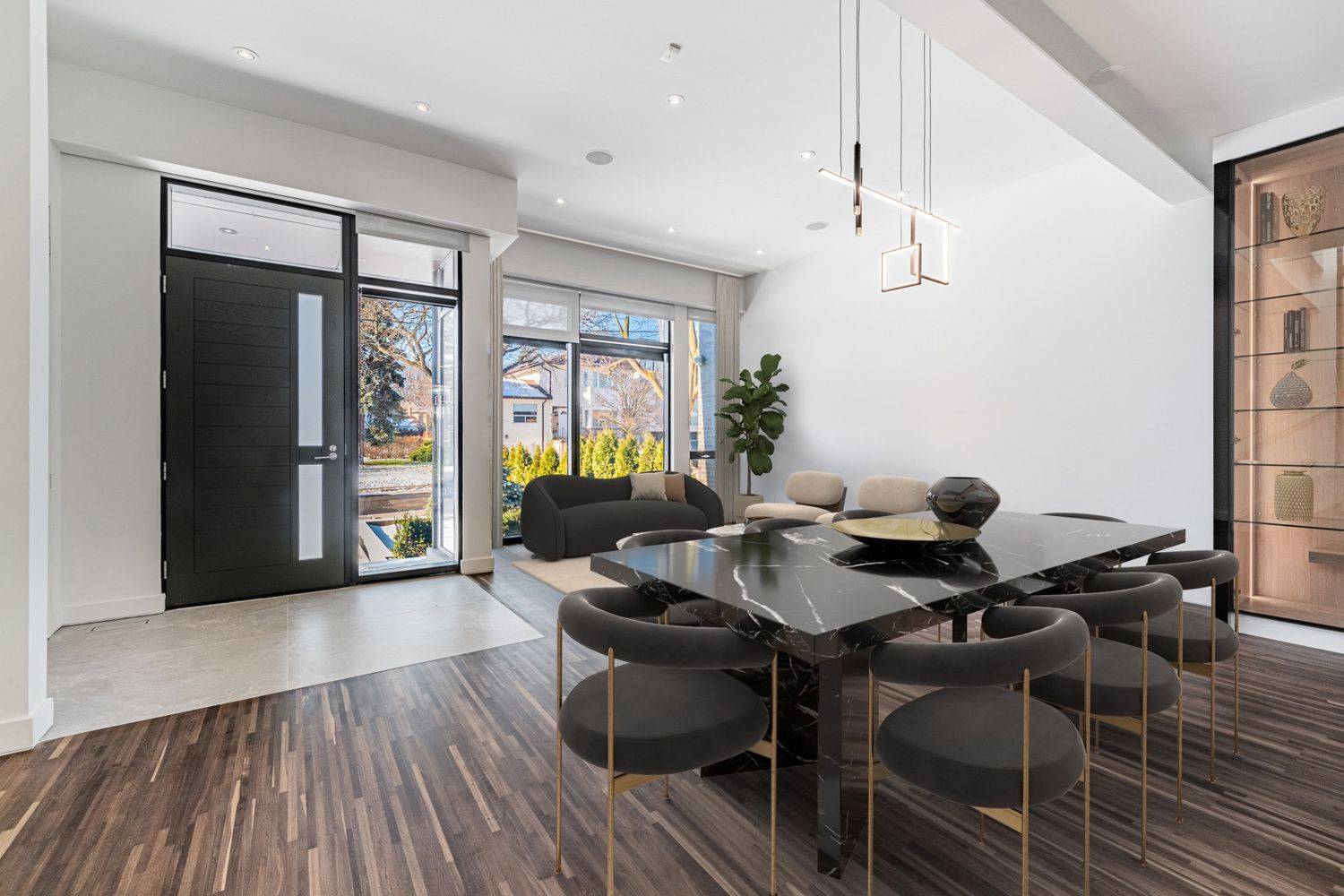 Toronto C03, ON M5P 2L1,5 Braemar AVE