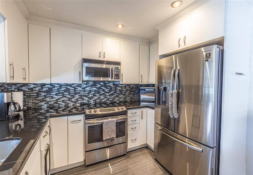 Plantation, FL 33324,9871 NW 2nd Court