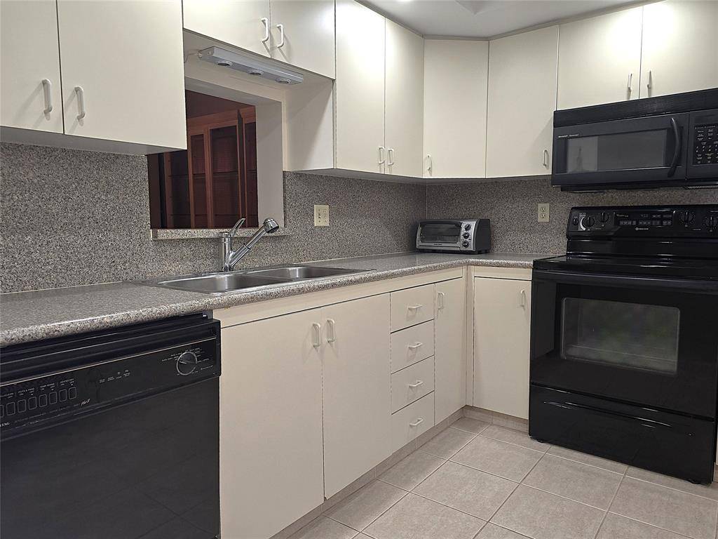 Coconut Creek, FL 33066,2101 Lucaya Bnd #K4