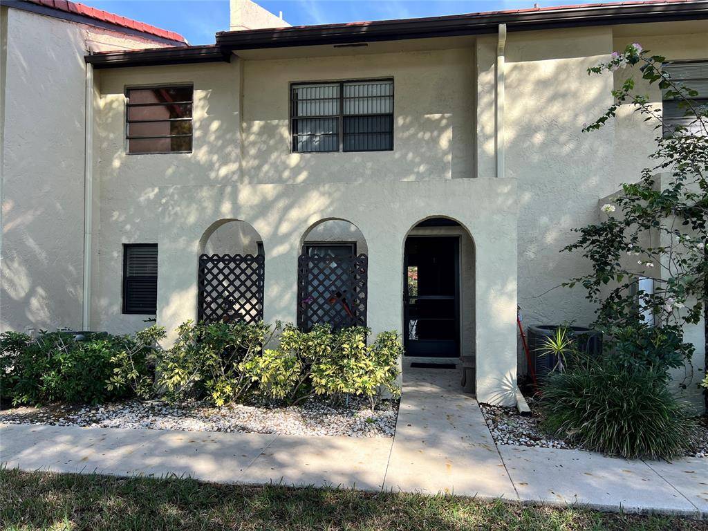 Boca Raton, FL 33433,8460 Casa Del Lago #E