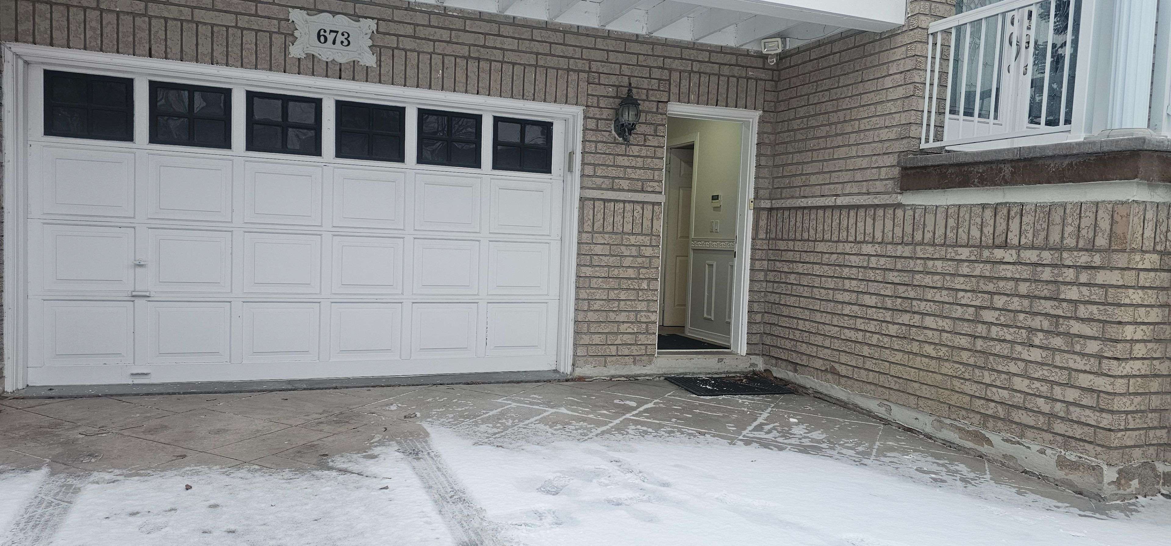 Newmarket, ON L3X 2S9,673 Society CRES #Bsmnt