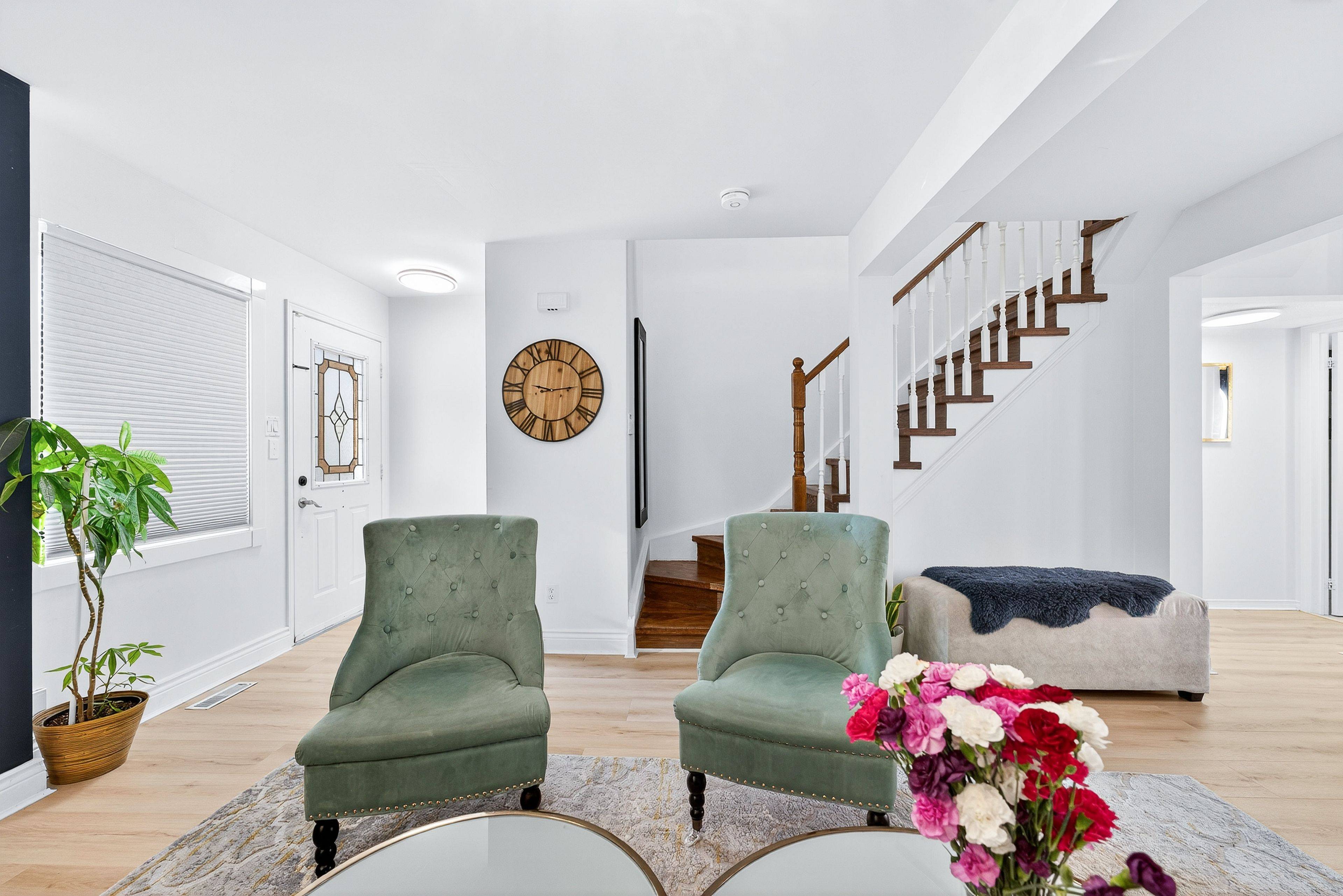 Aurora, ON L4G 6T3,112 Sandfield DR