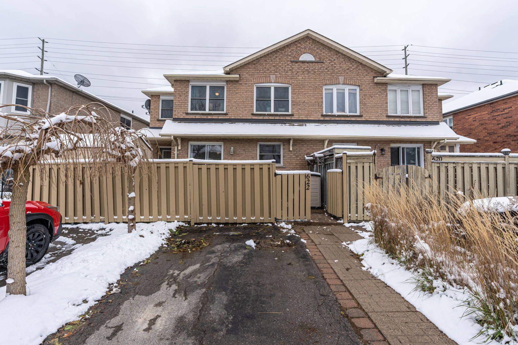 Newmarket, ON L3X 2A7,622 Pinder AVE