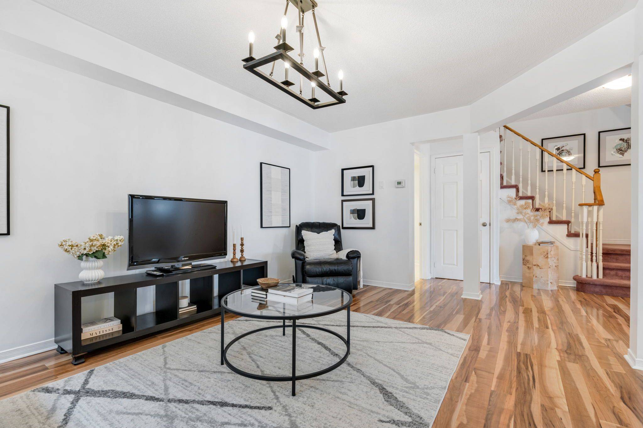 Newmarket, ON L3X 2A7,622 Pinder AVE