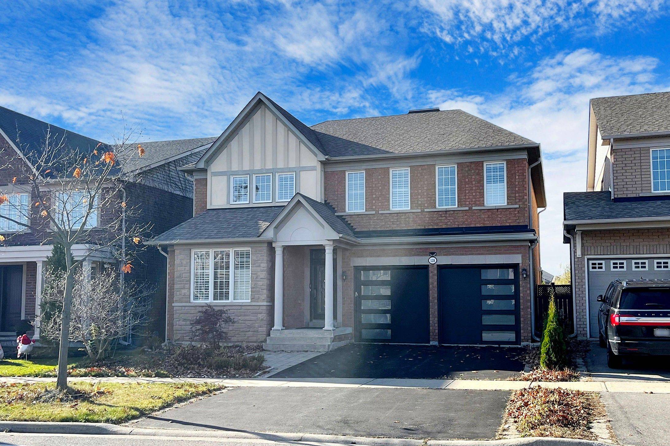 Richmond Hill, ON L4E 5E3,128 SELWYN RD