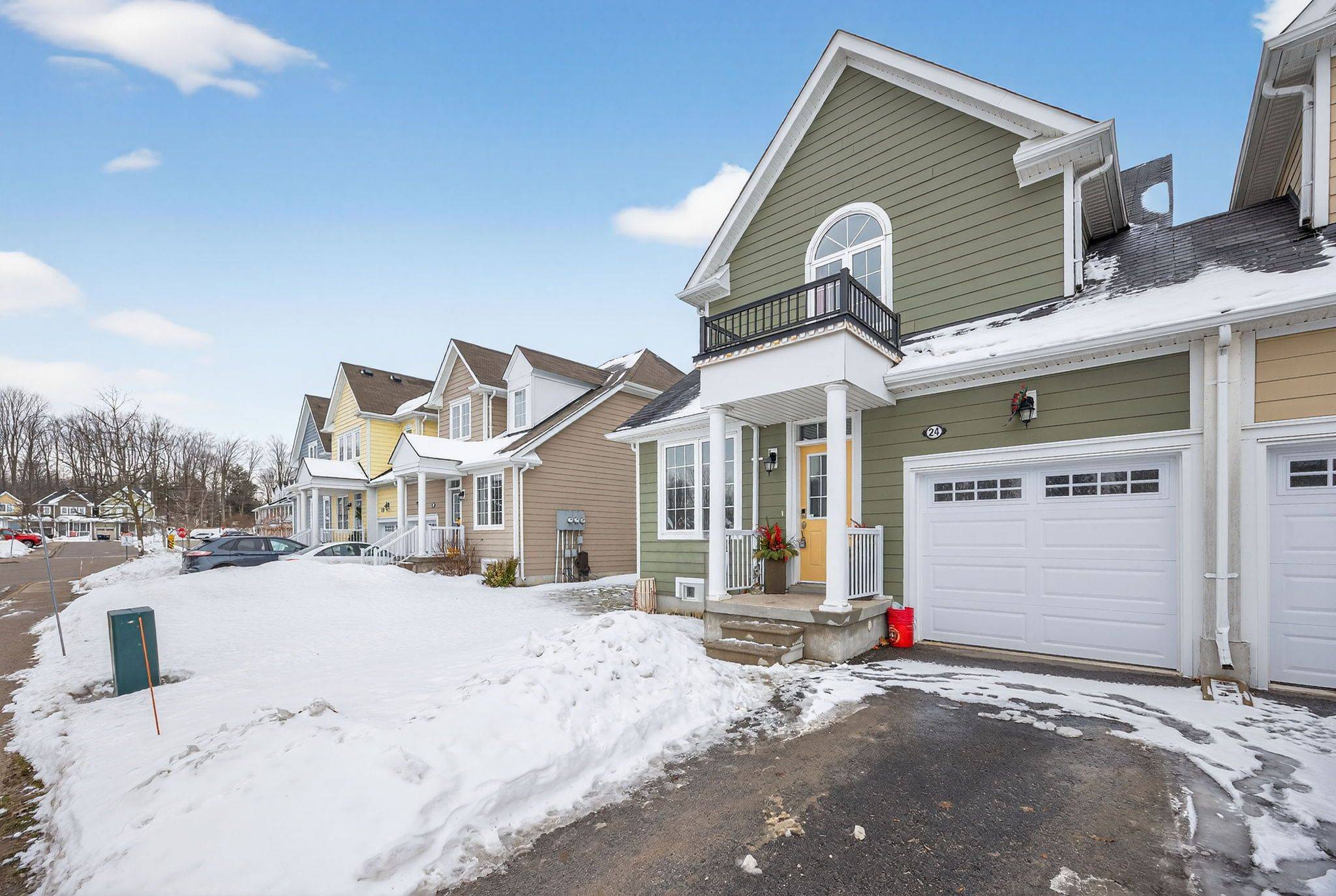 Wasaga Beach, ON L9Z 0G3,24 Providence WAY #4