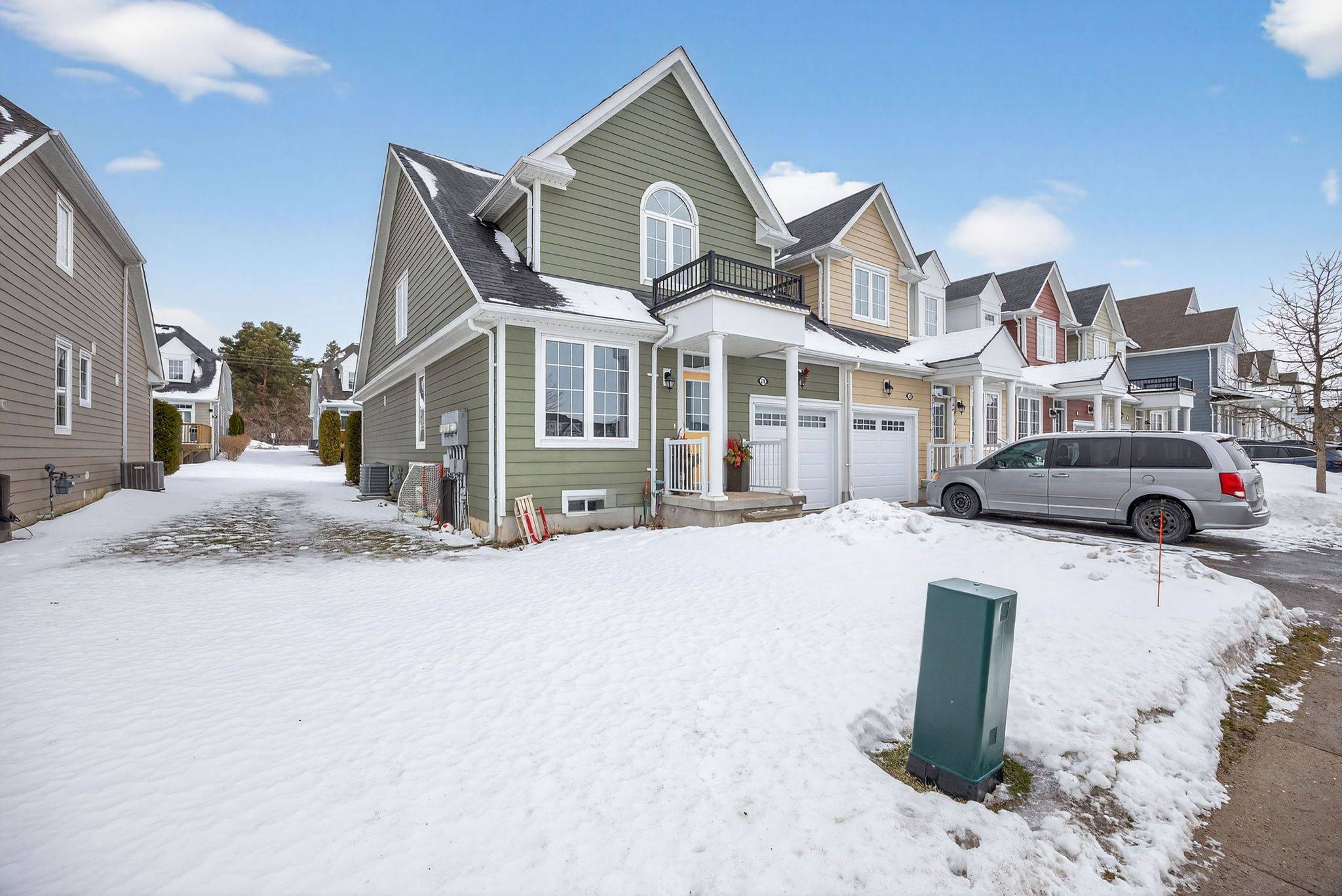 Wasaga Beach, ON L9Z 0G3,24 Providence WAY #4