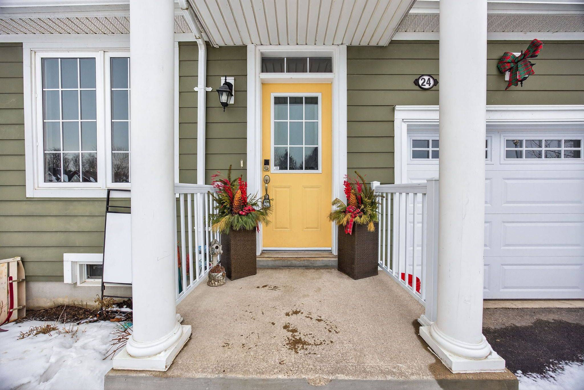 Wasaga Beach, ON L9Z 0G3,24 Providence WAY #4