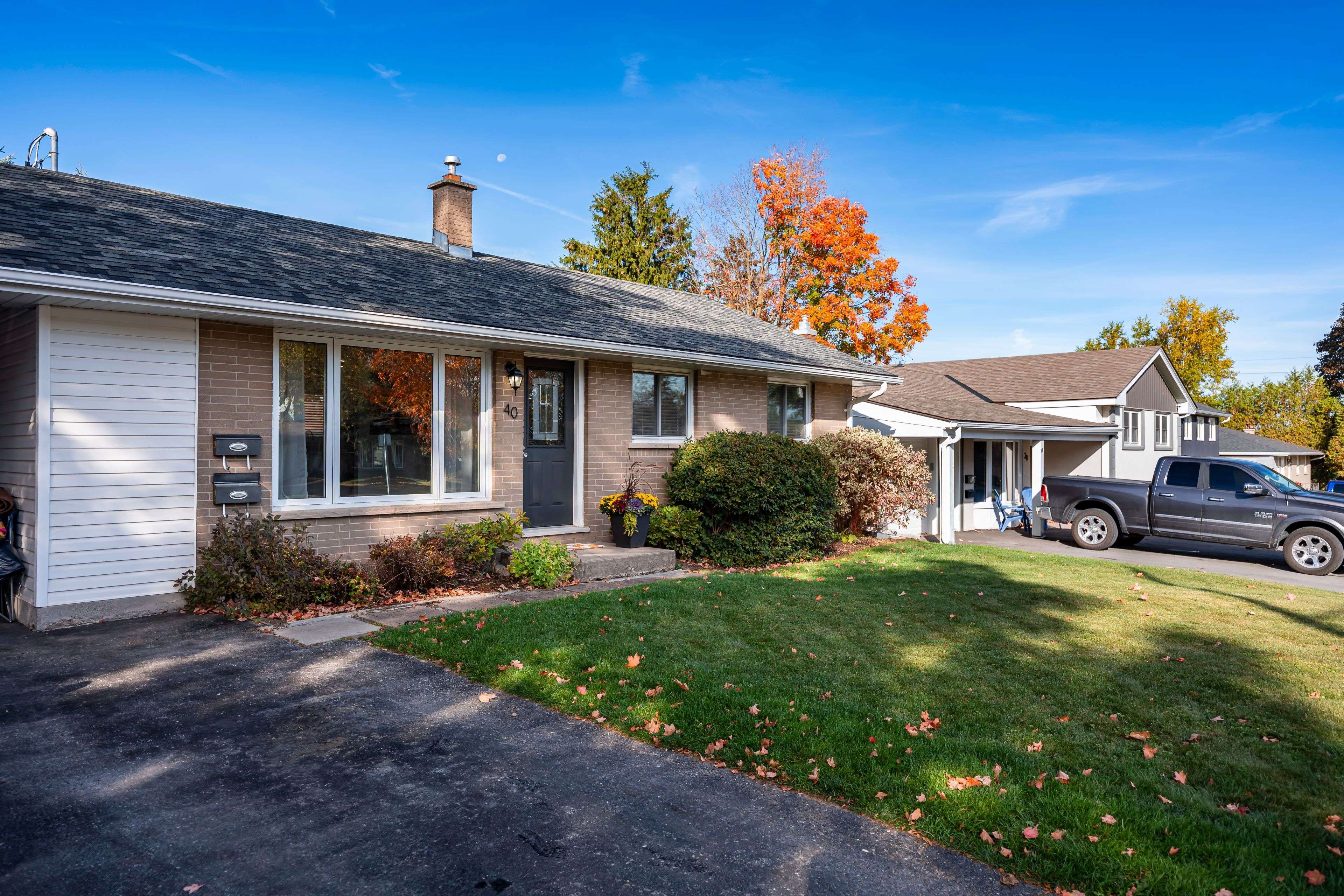 Orangeville, ON L9W 2X2,40 Centre ST