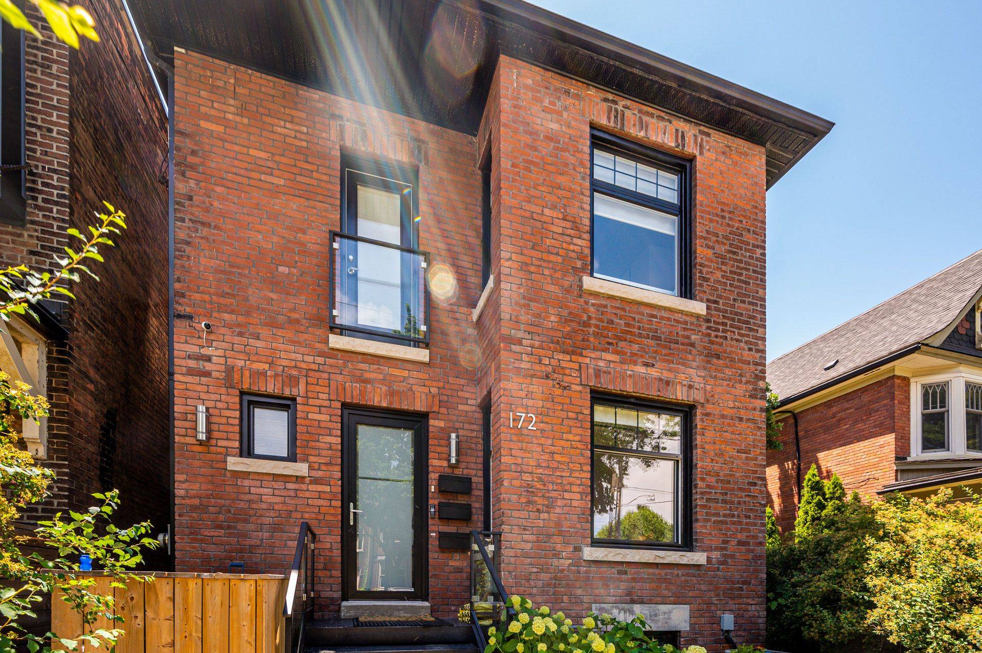 Toronto W02, ON M6P 2G3,172 Indian Road CRES #Main