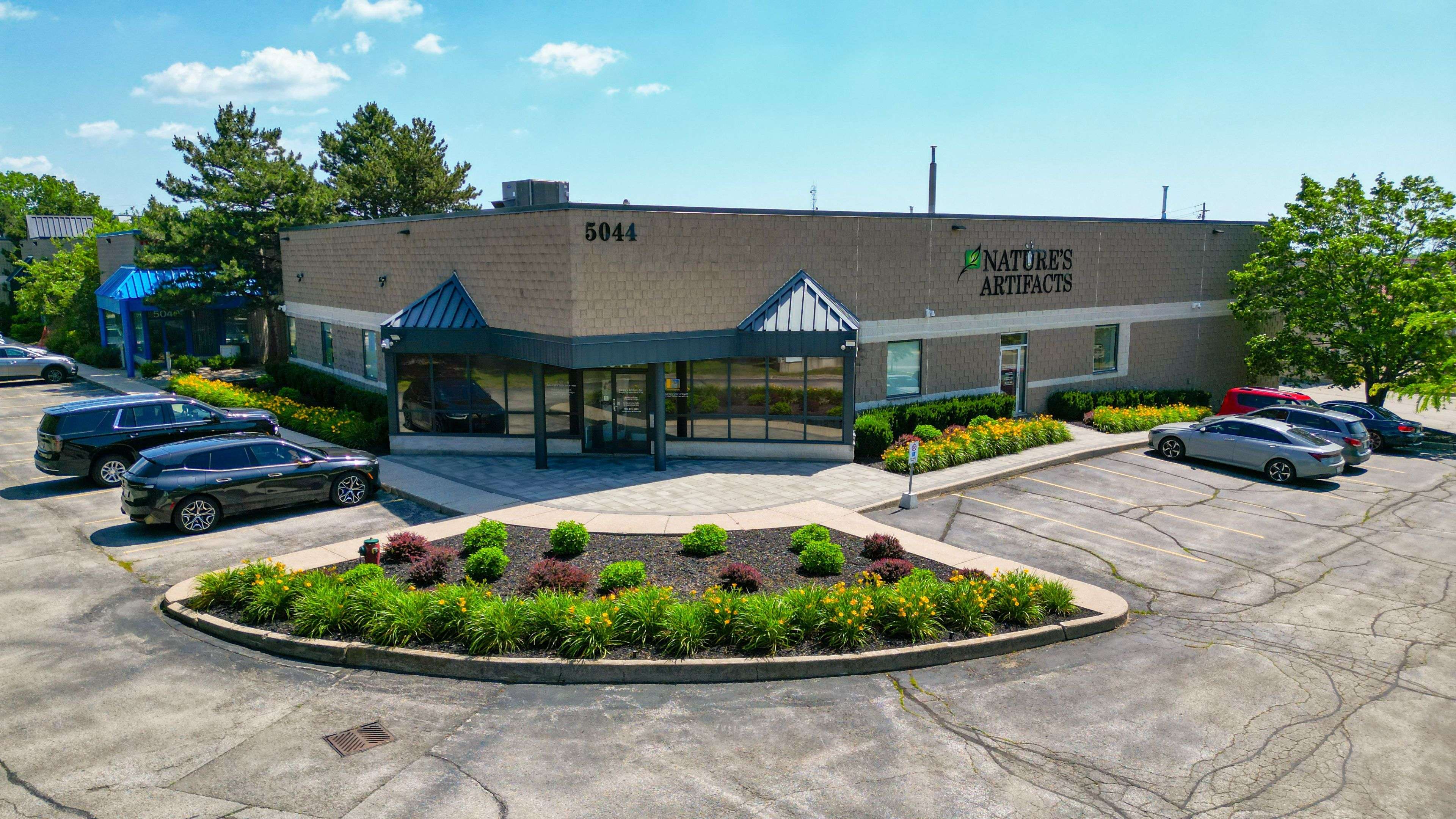 Burlington, ON L7L 5Y7,5044 South Service RD