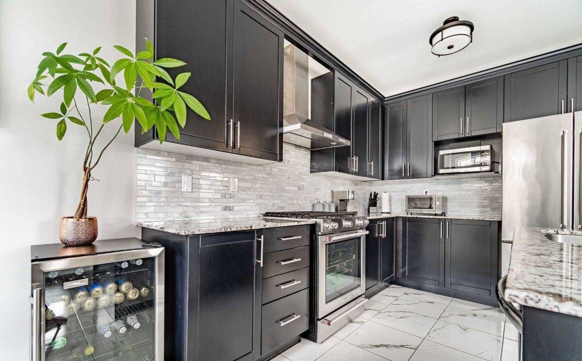 Brampton, ON L7A 4C3,363 Robert Parkinson DR