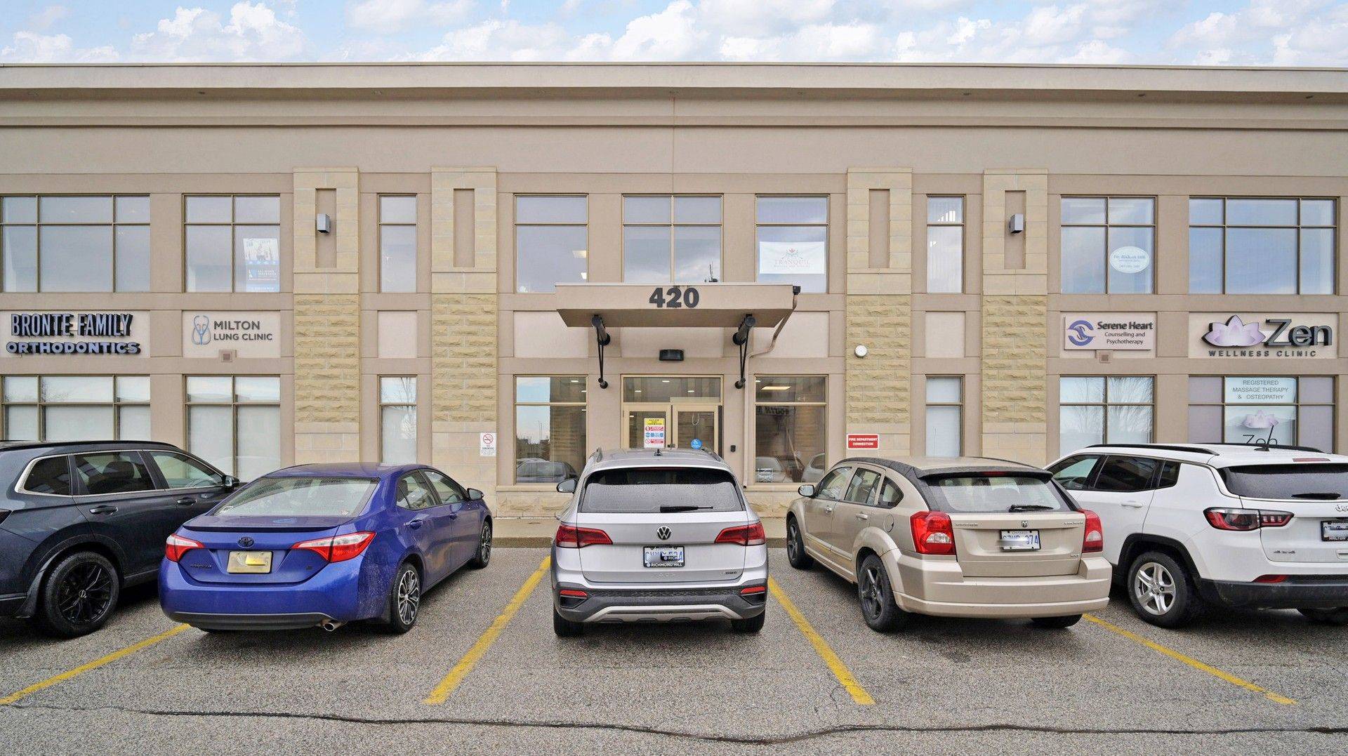 Milton, ON L9T 0H9,420 Bronte ST S #212