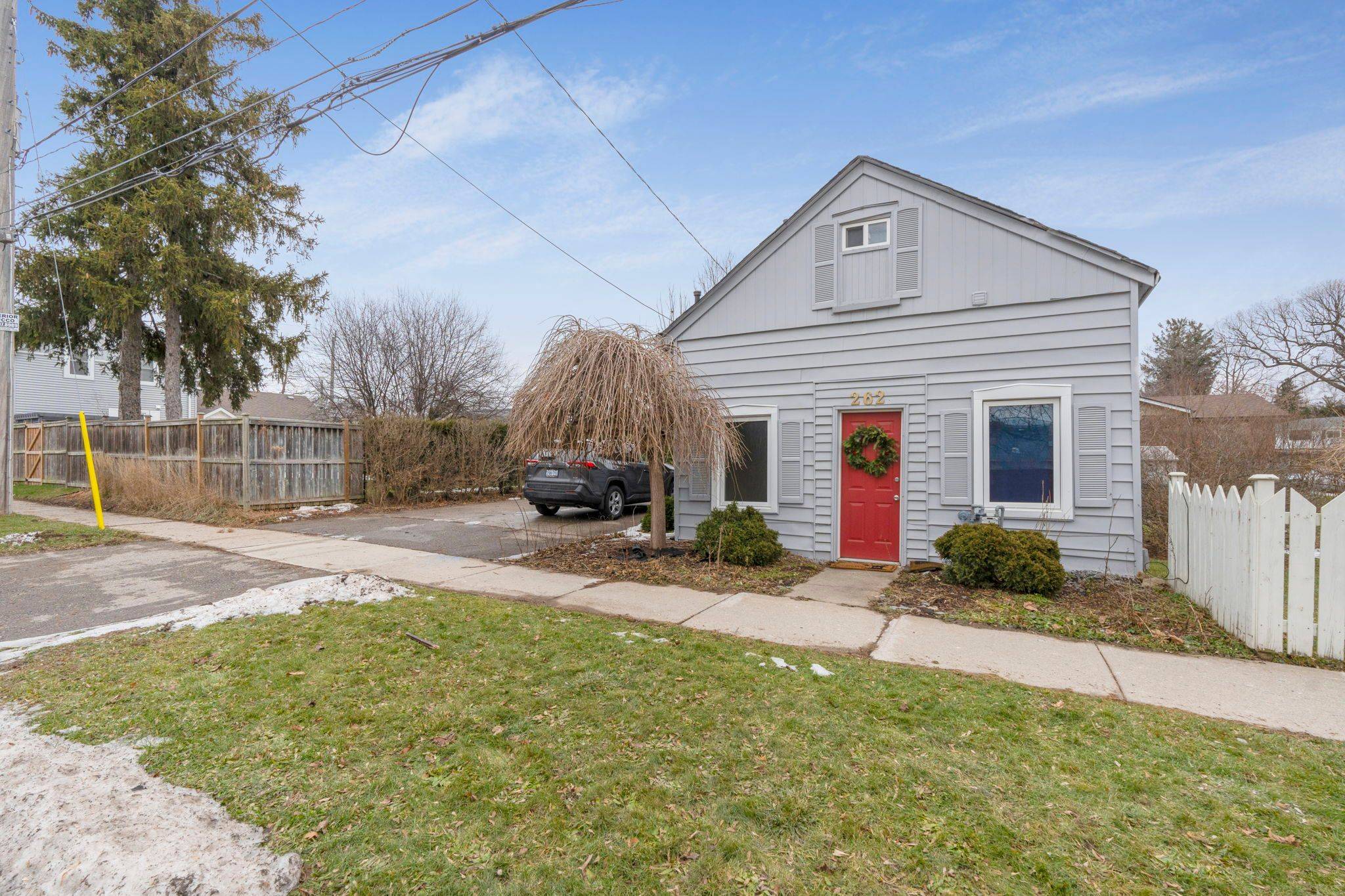 Milton, ON L9T 1K5,262 Pine ST