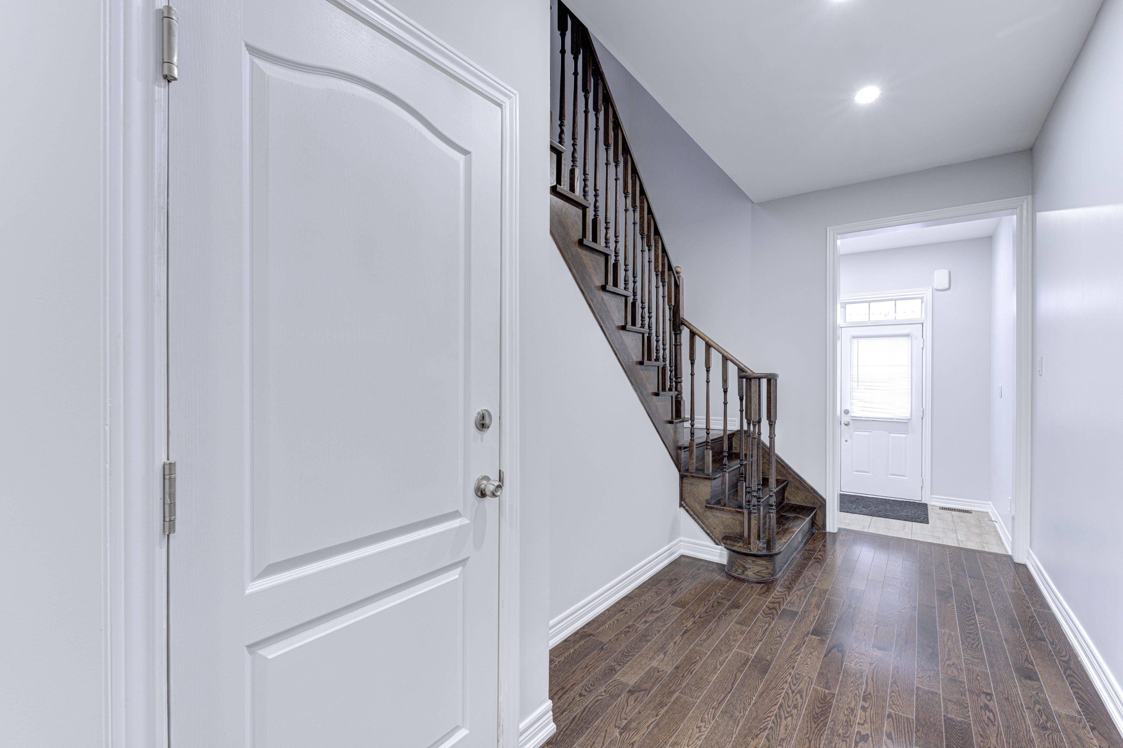 Brampton, ON L7A 4C1,4 Humberstone CRES