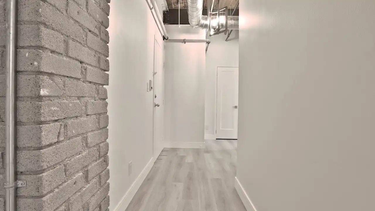 Toronto W01, ON M6K 2C9,34 Noble ST #103