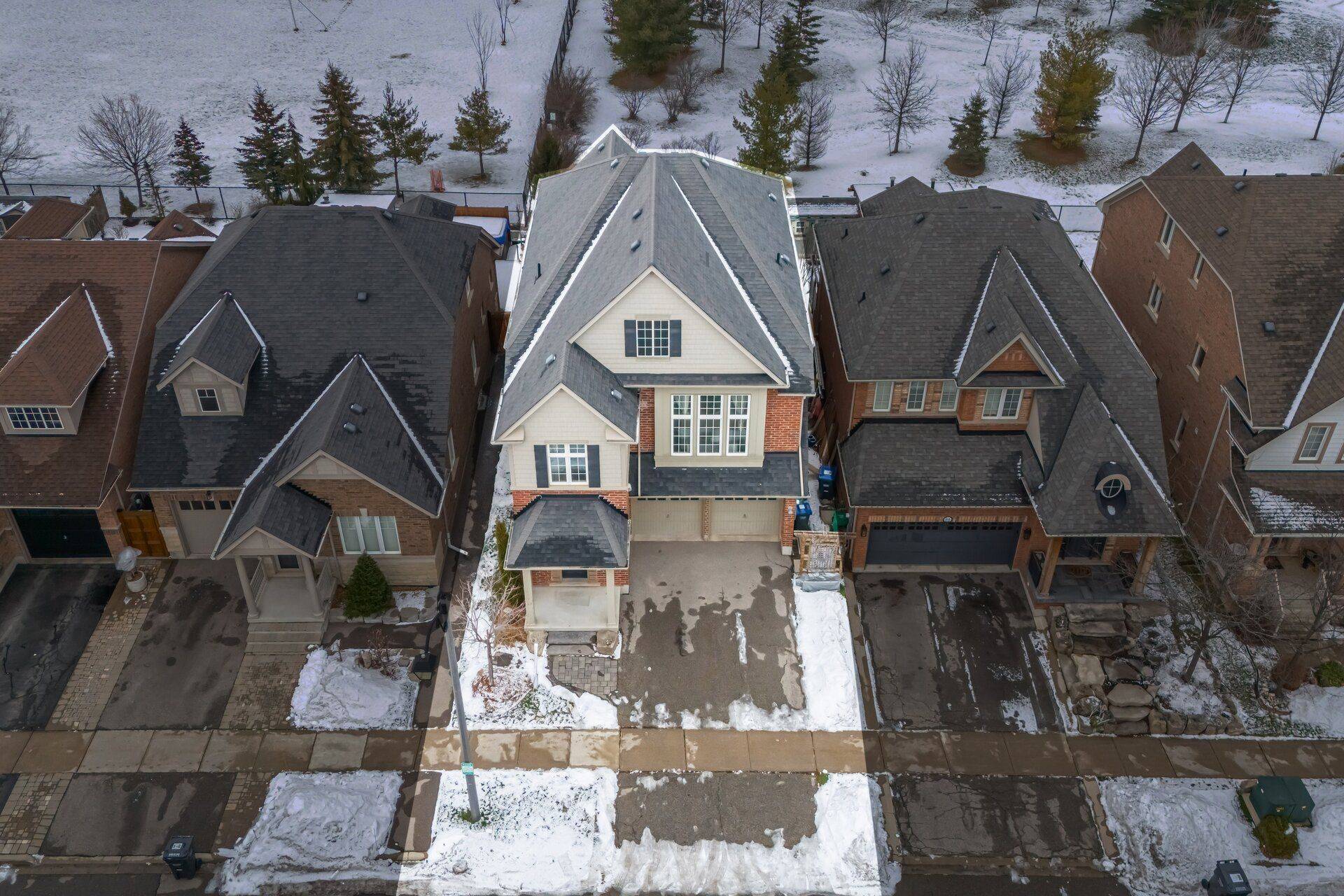 Caledon, ON L7C 3P2,82 Waterville WAY