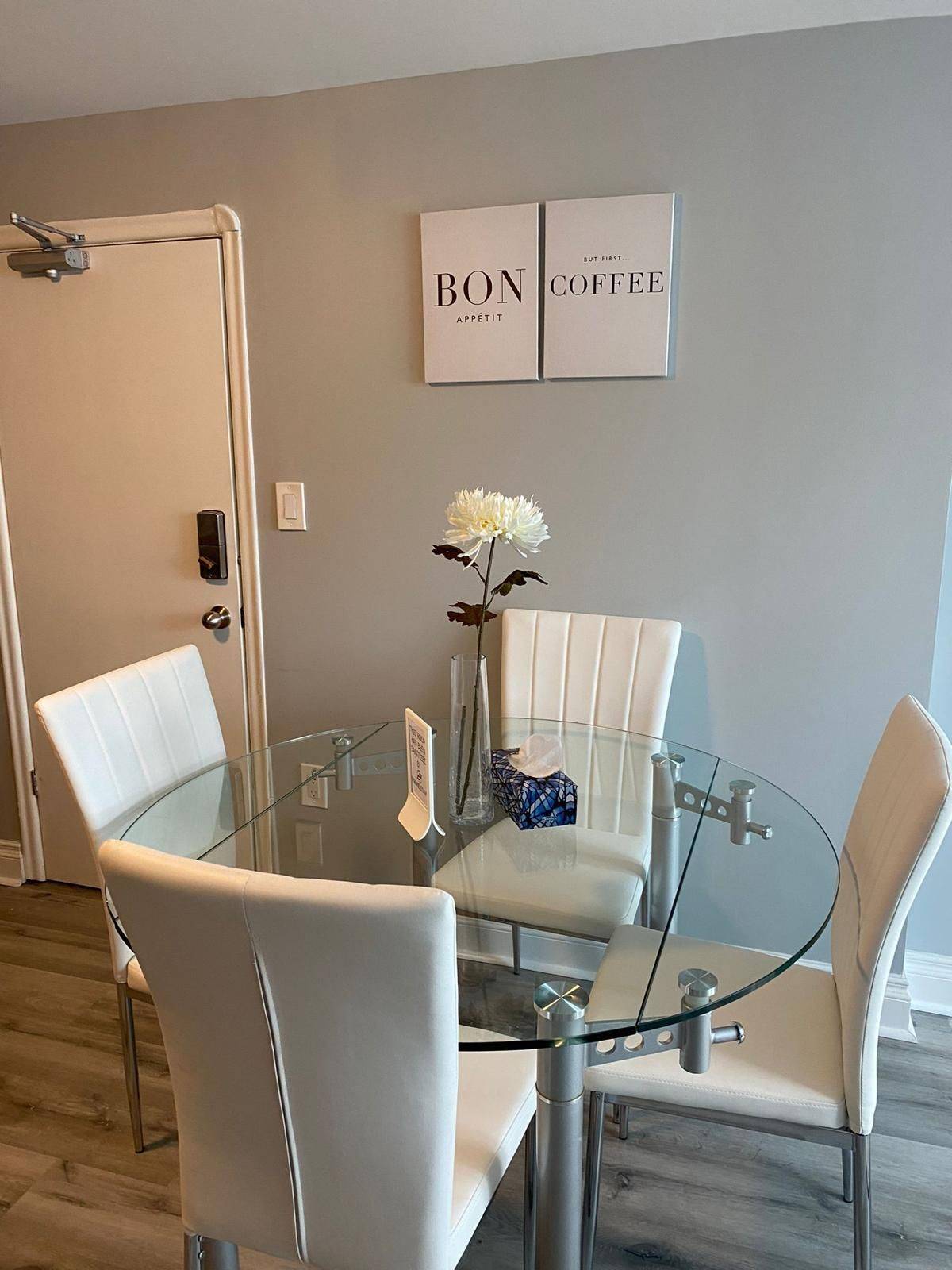 Toronto W03, ON M6M 1J7,9 Donald AVE #1