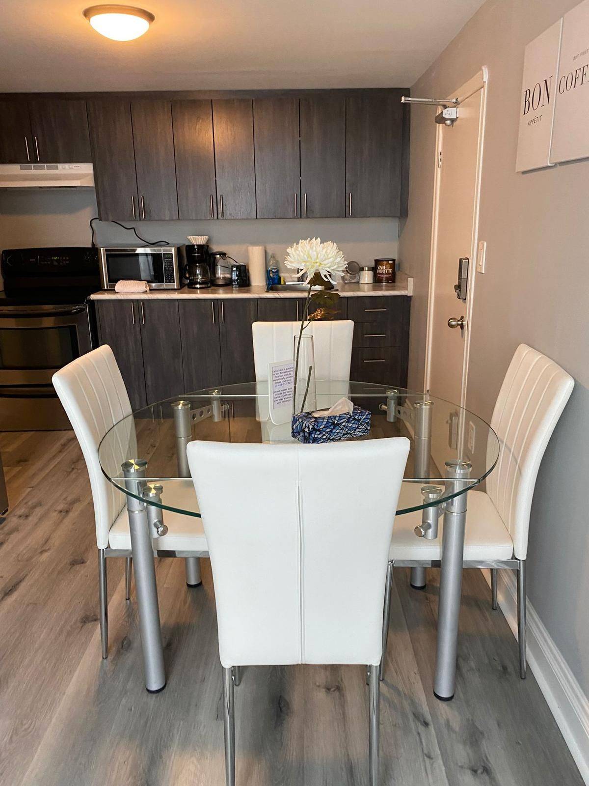 Toronto W03, ON M6M 1J7,9 Donald AVE #1