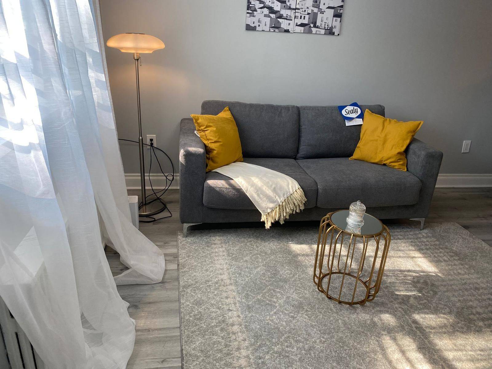 Toronto W03, ON M6M 1J7,9 Donald AVE #1