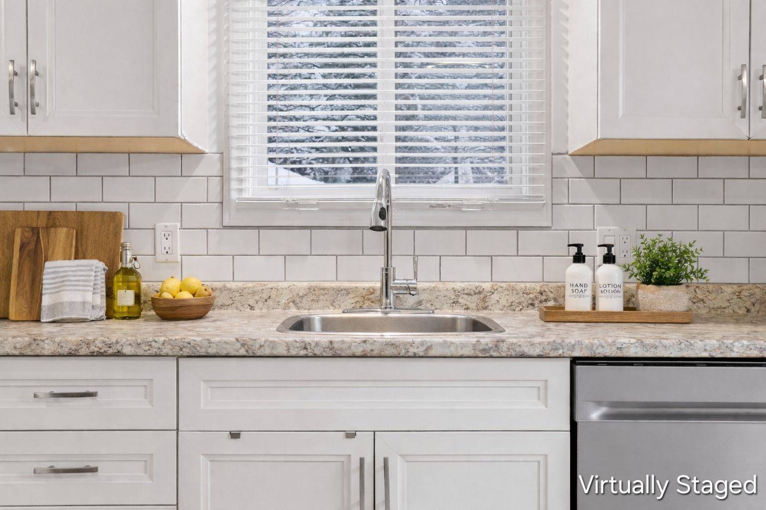 Brockville, ON K6V 6A5,1301 Alwington ST