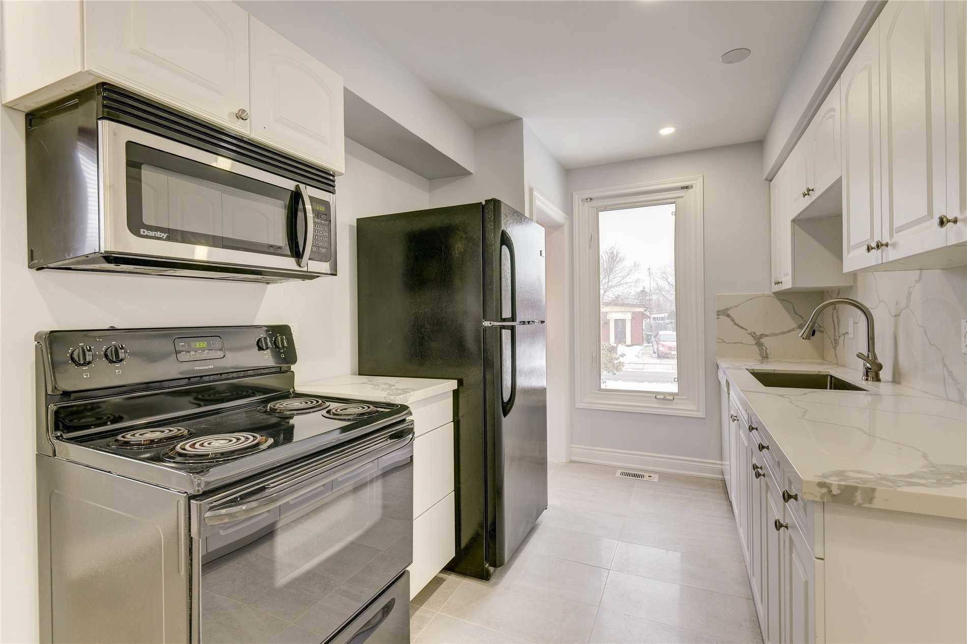 Hamilton, ON L9A 4H6,63 Cardinal DR