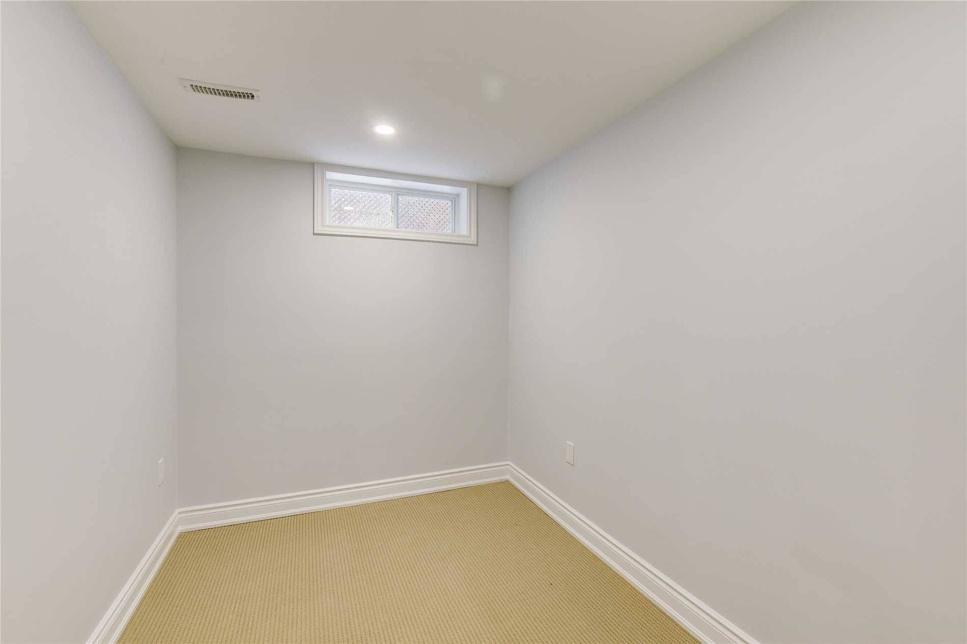 Hamilton, ON L9A 4H6,63 Cardinal DR