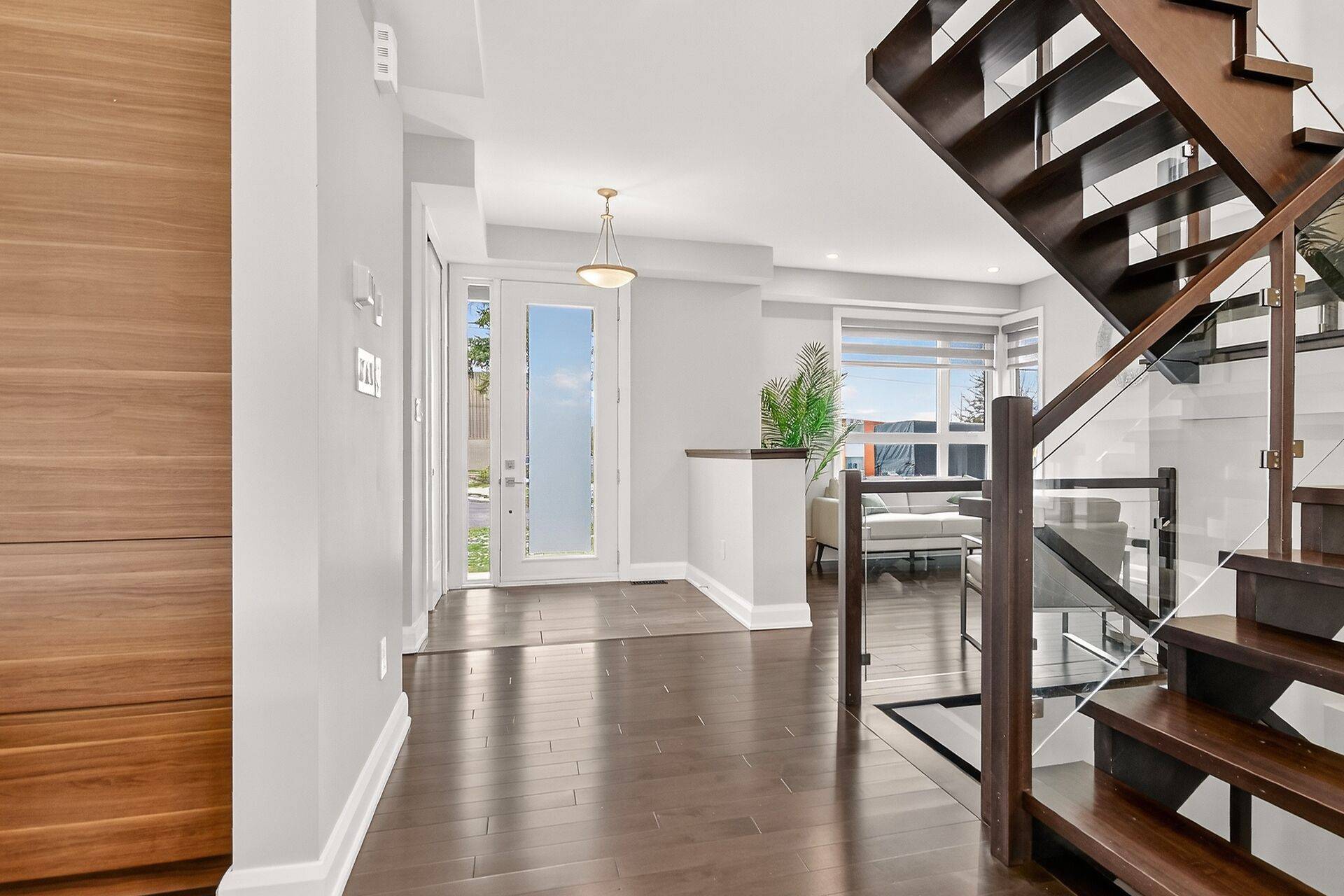 Country Place - Pineglen - Crestview And Area, ON K2E 7A7,17 Rideau Heights DR