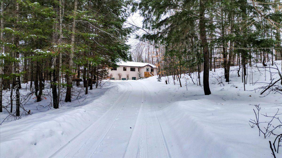 Wollaston, ON K0L 1P0,195 Maple Ridge LN