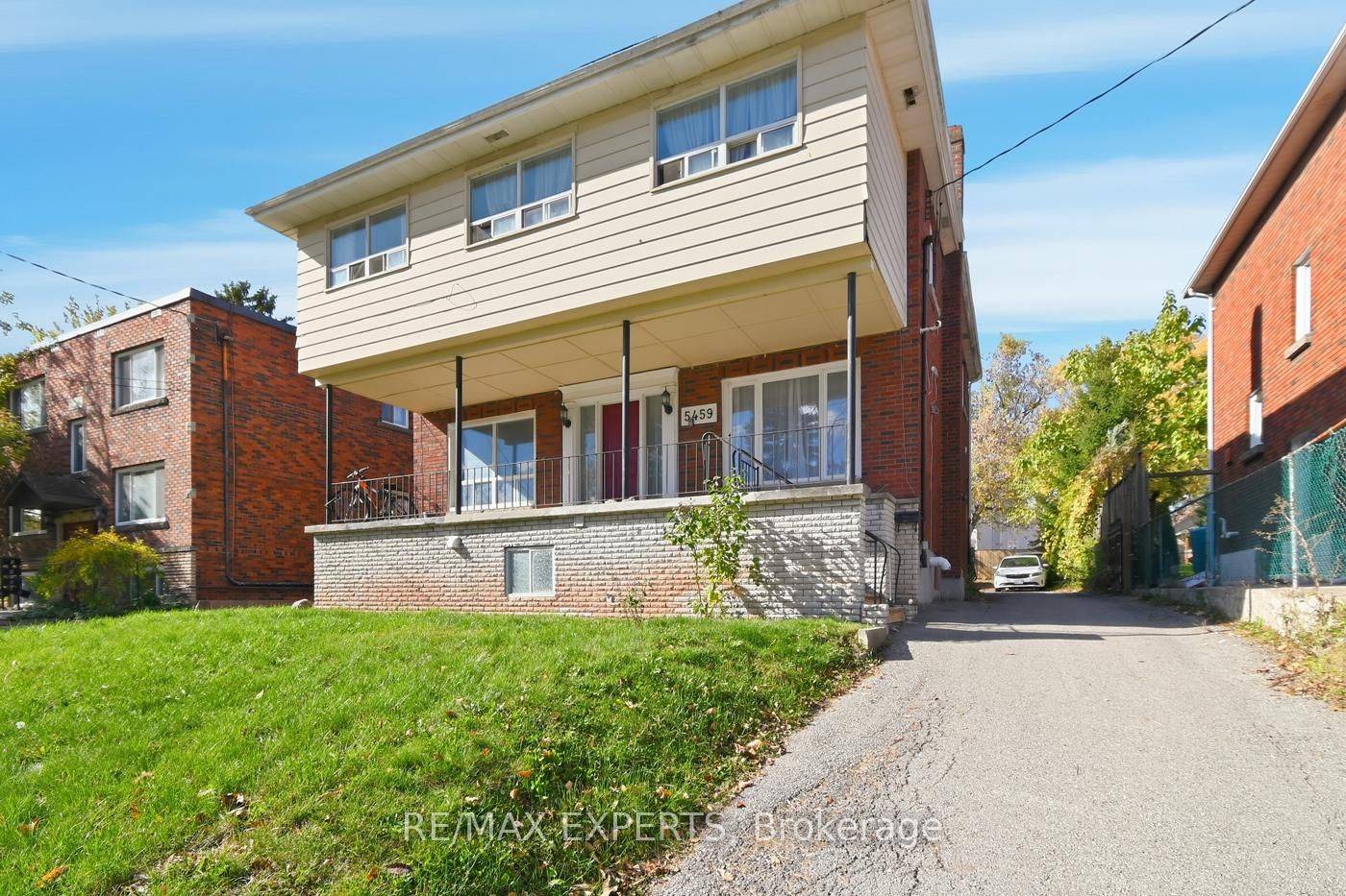 Niagara Falls, ON L2E 3S4,5459 Ontario AVE