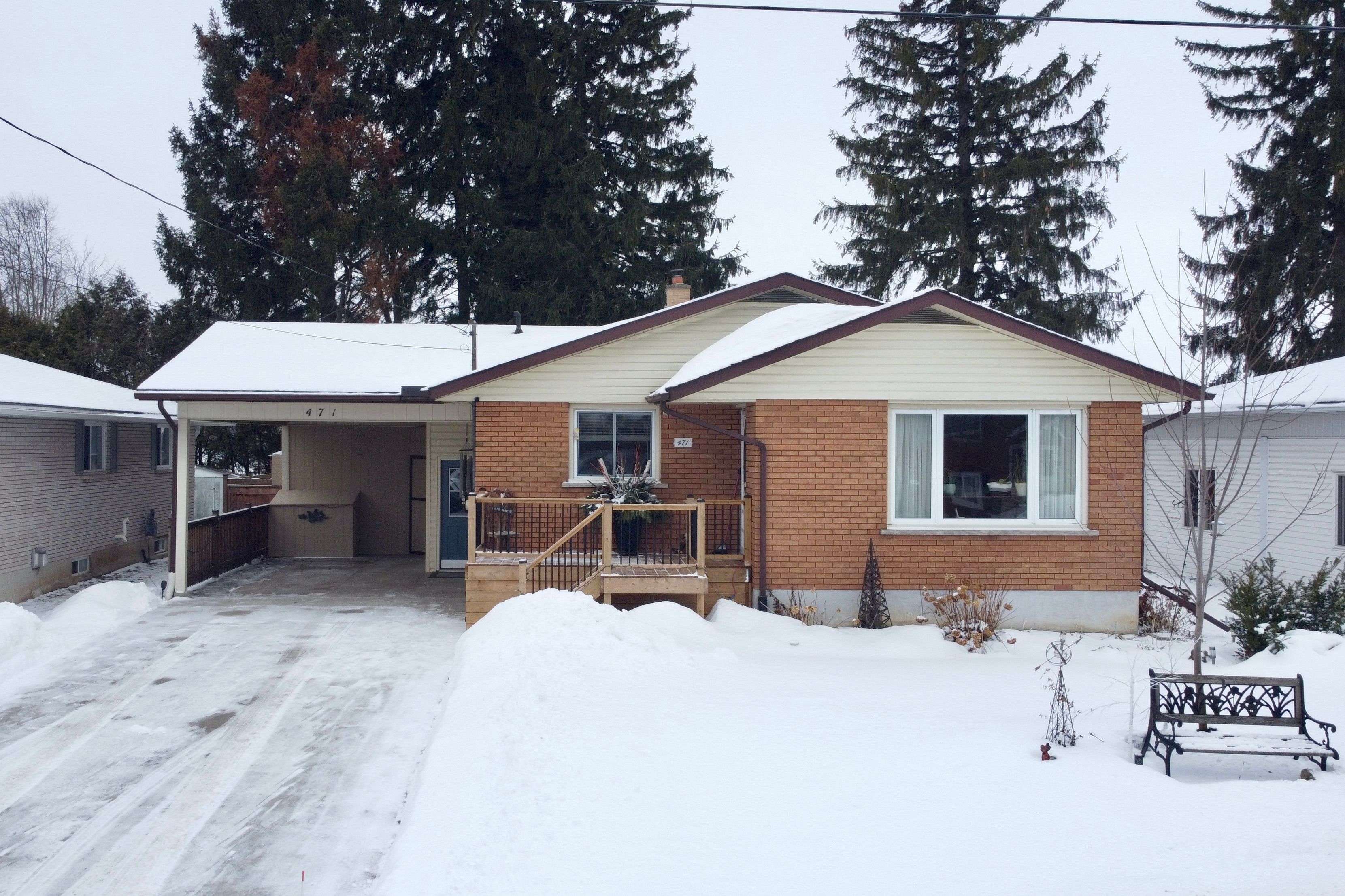 Hanover, ON N4N 3E8,471 4th ST