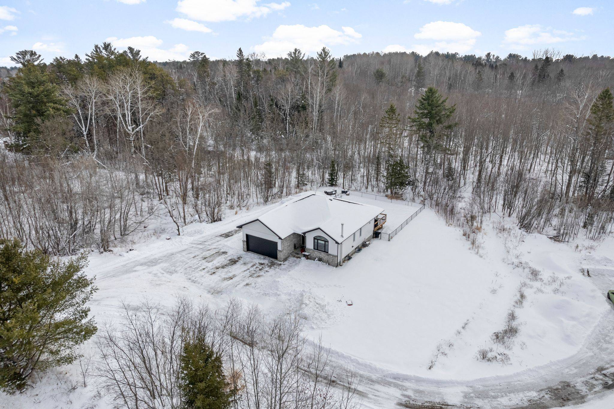 Laurentian Valley, ON K8A 6W8,91 Sandy Beach RD