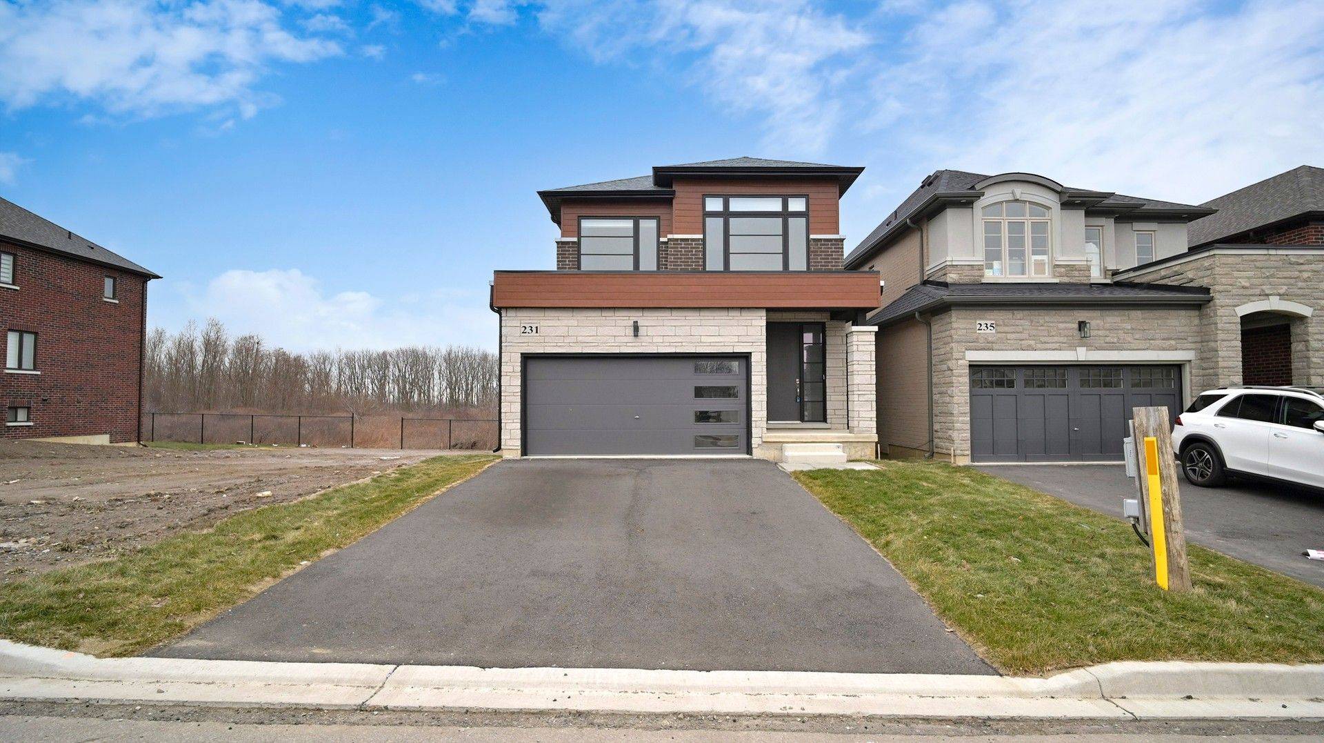 Hamilton, ON L9B 0K4,231 Alessio DR
