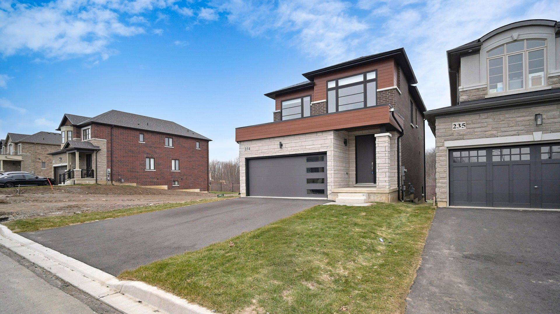 Hamilton, ON L9B 0K4,231 Alessio DR