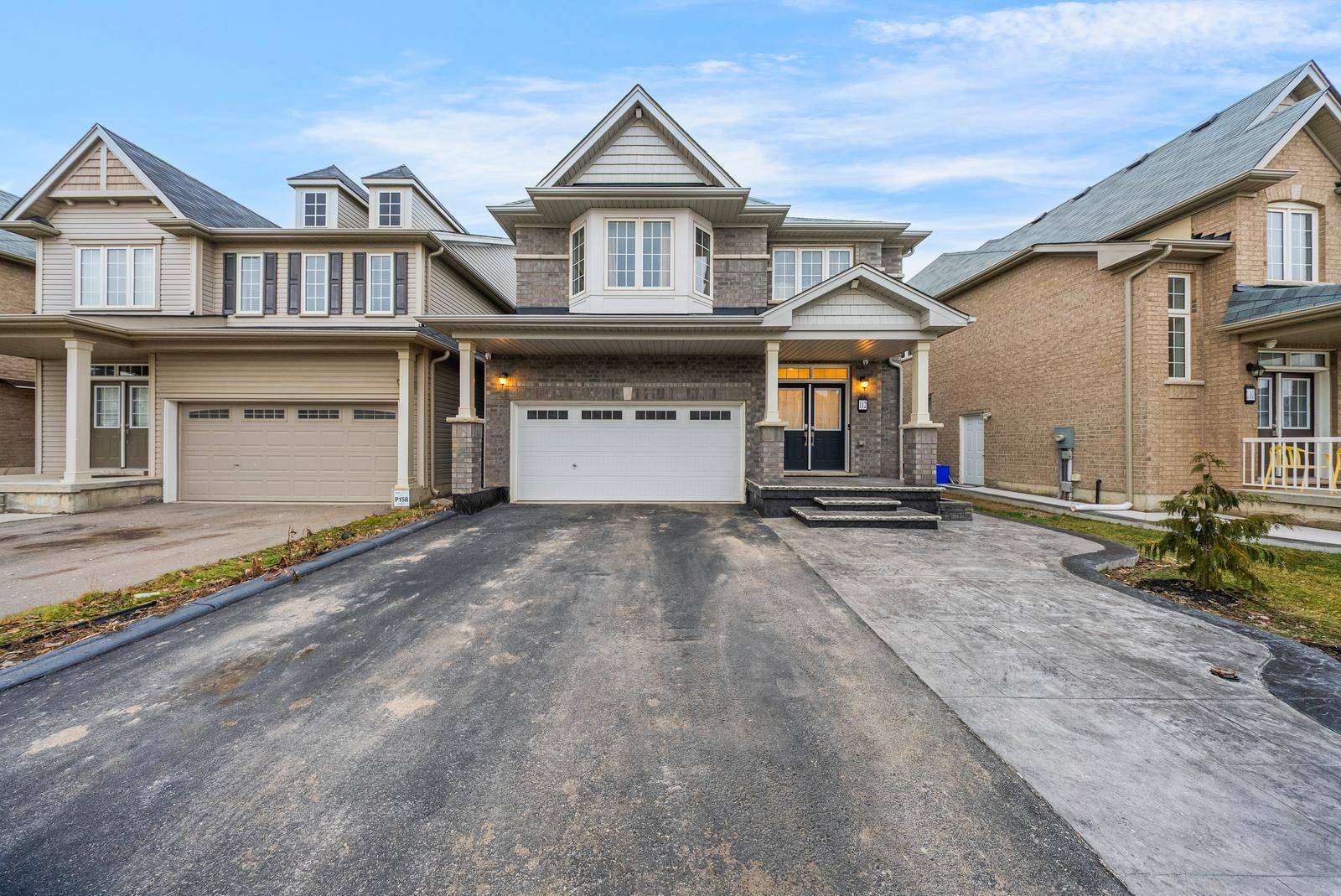 Brantford, ON N3T 6P4,112 Longboat RUN #Main