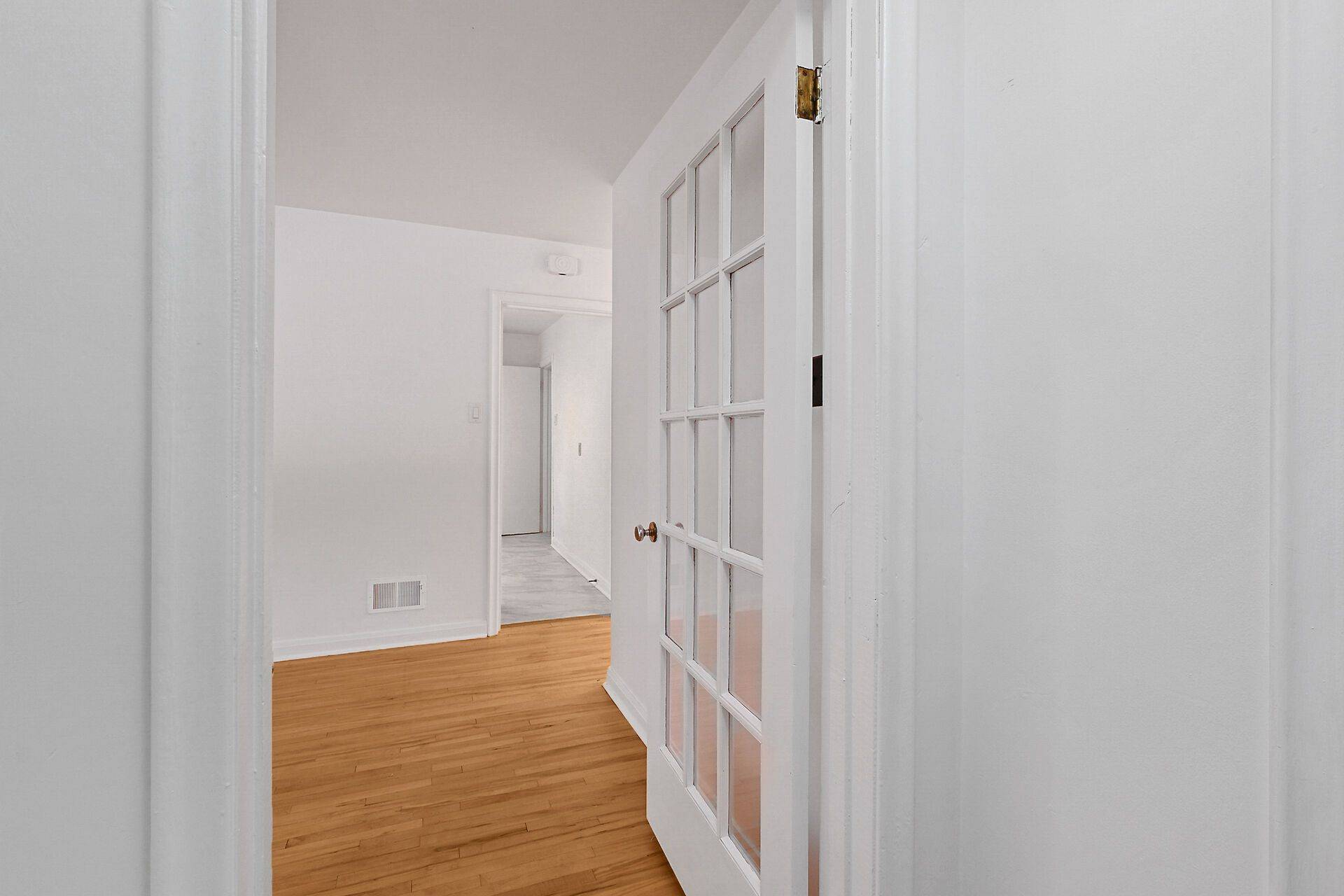 Beacon Hill North - South And Area, ON K1J 7E6,10 Delong DR