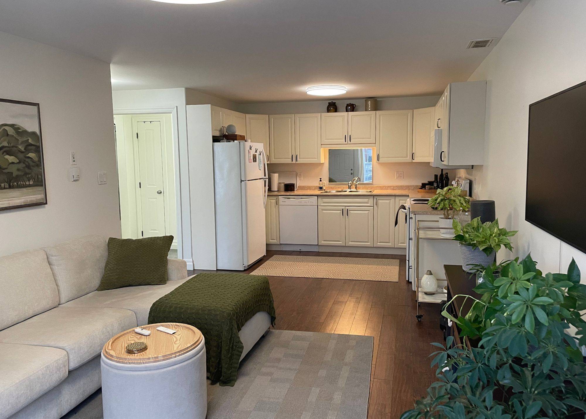 Tweed, ON K0K 3J0,494 Metcalf ST #11