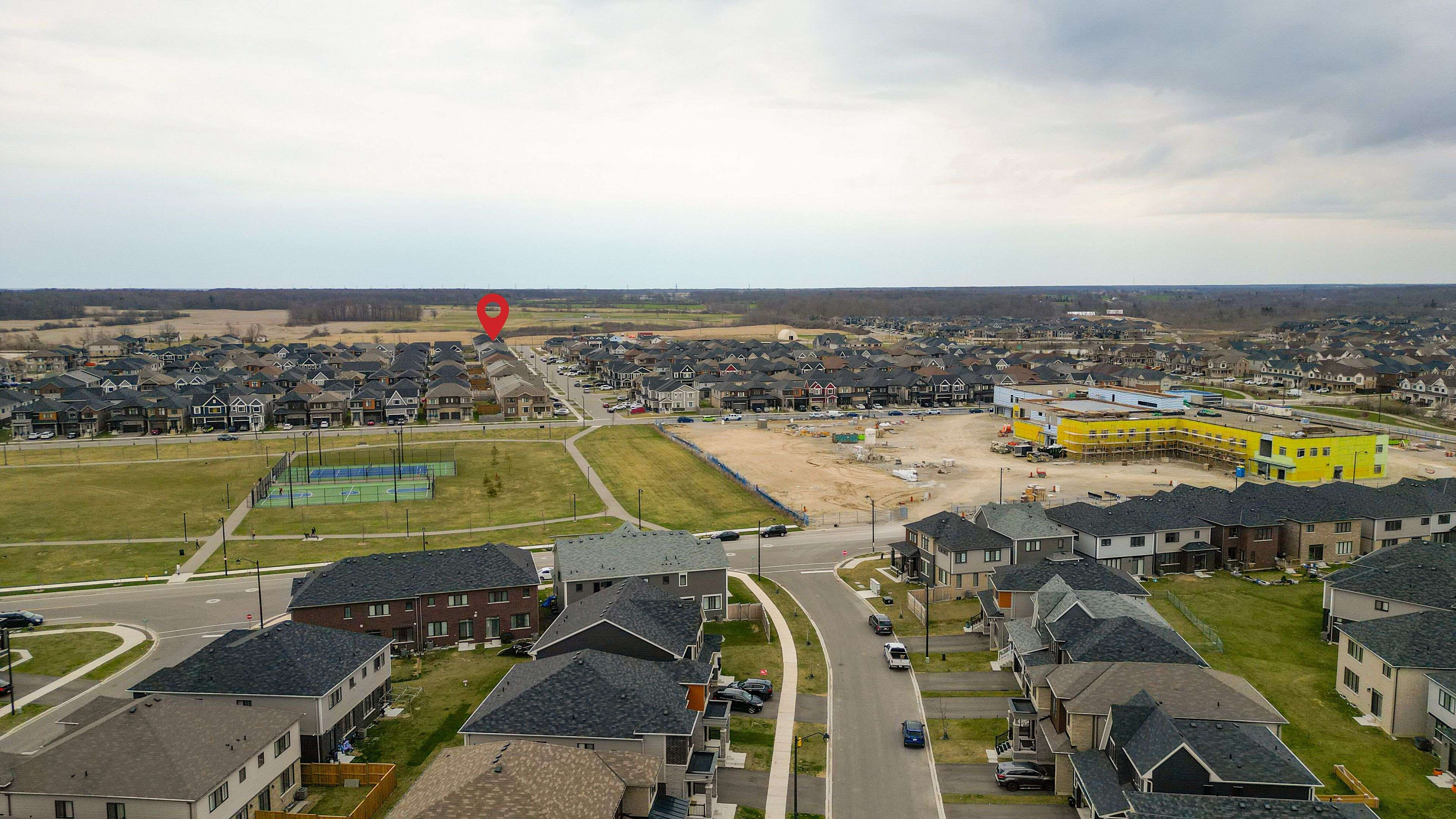 Haldimand, ON N3W 0E6,22 Oaktree DR