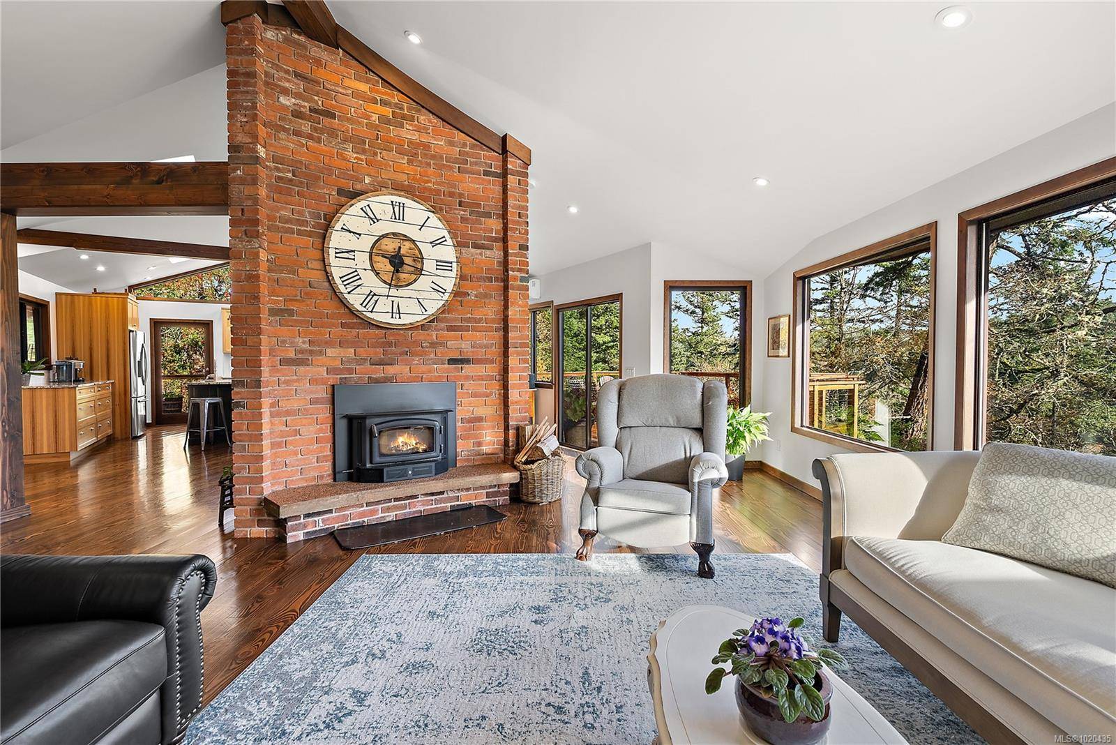 Saanich, BC V9E 1L7,235 Hartland Ave