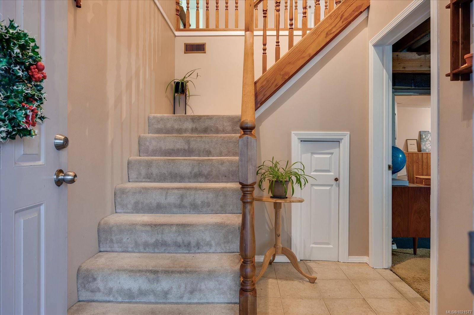 Nanaimo, BC V9R 5V5,1085 College Dr