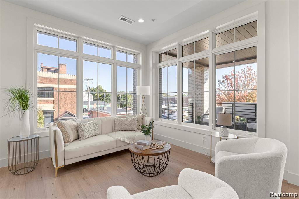 Northville, MI 48167,156 N Center Unit 303