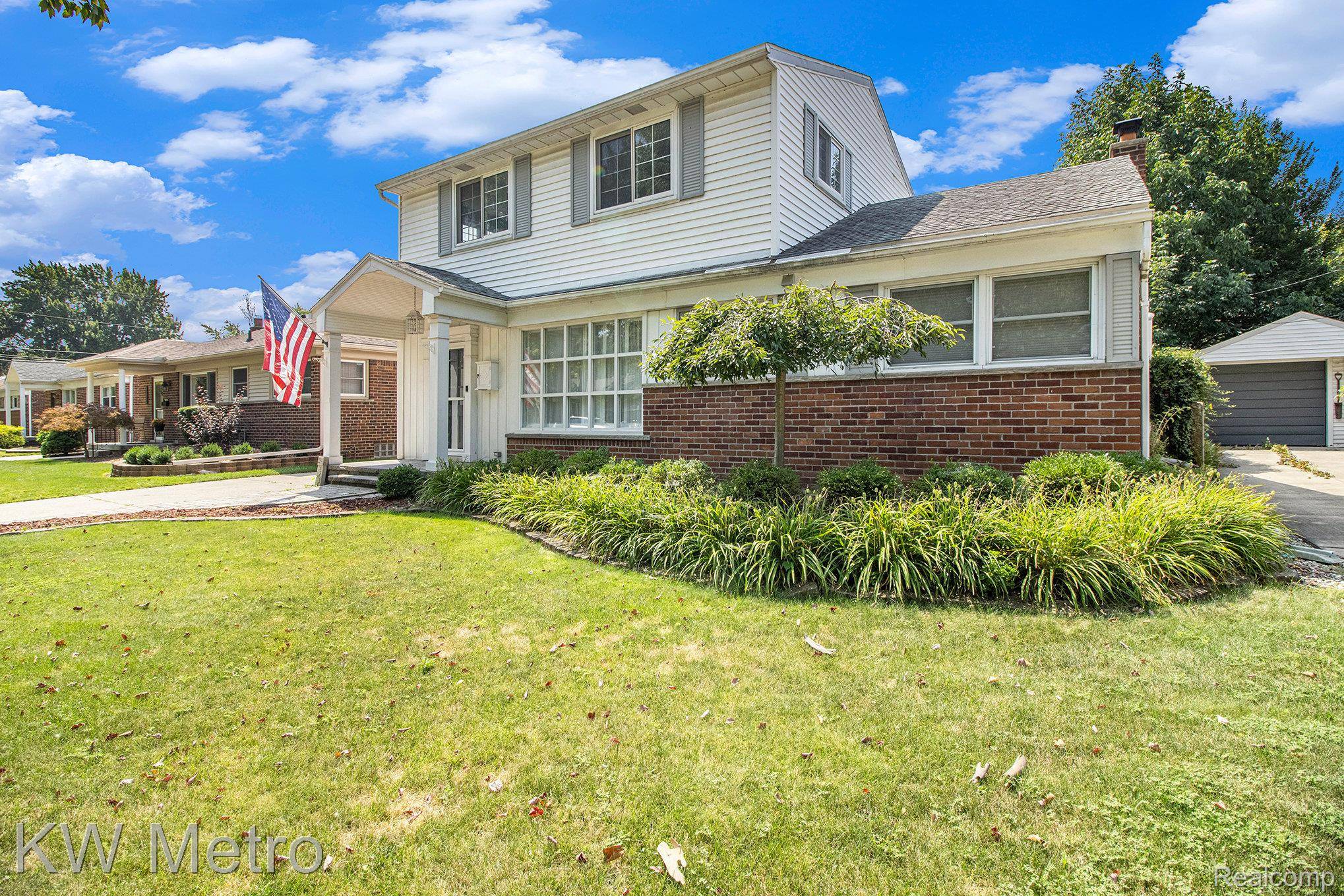 St. Clair Shores, MI 48080,22948 Lingemann ST