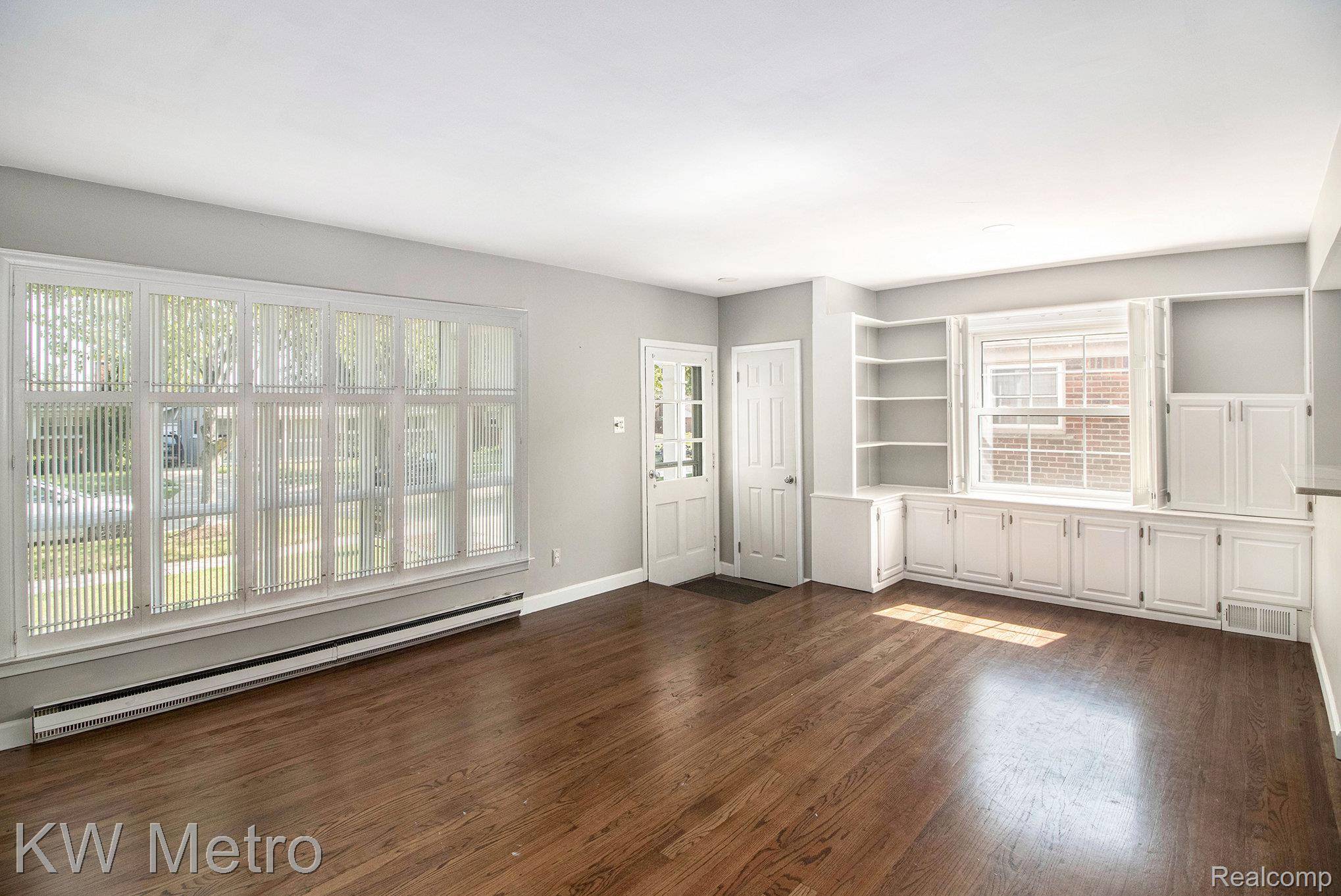 St. Clair Shores, MI 48080,22948 Lingemann ST