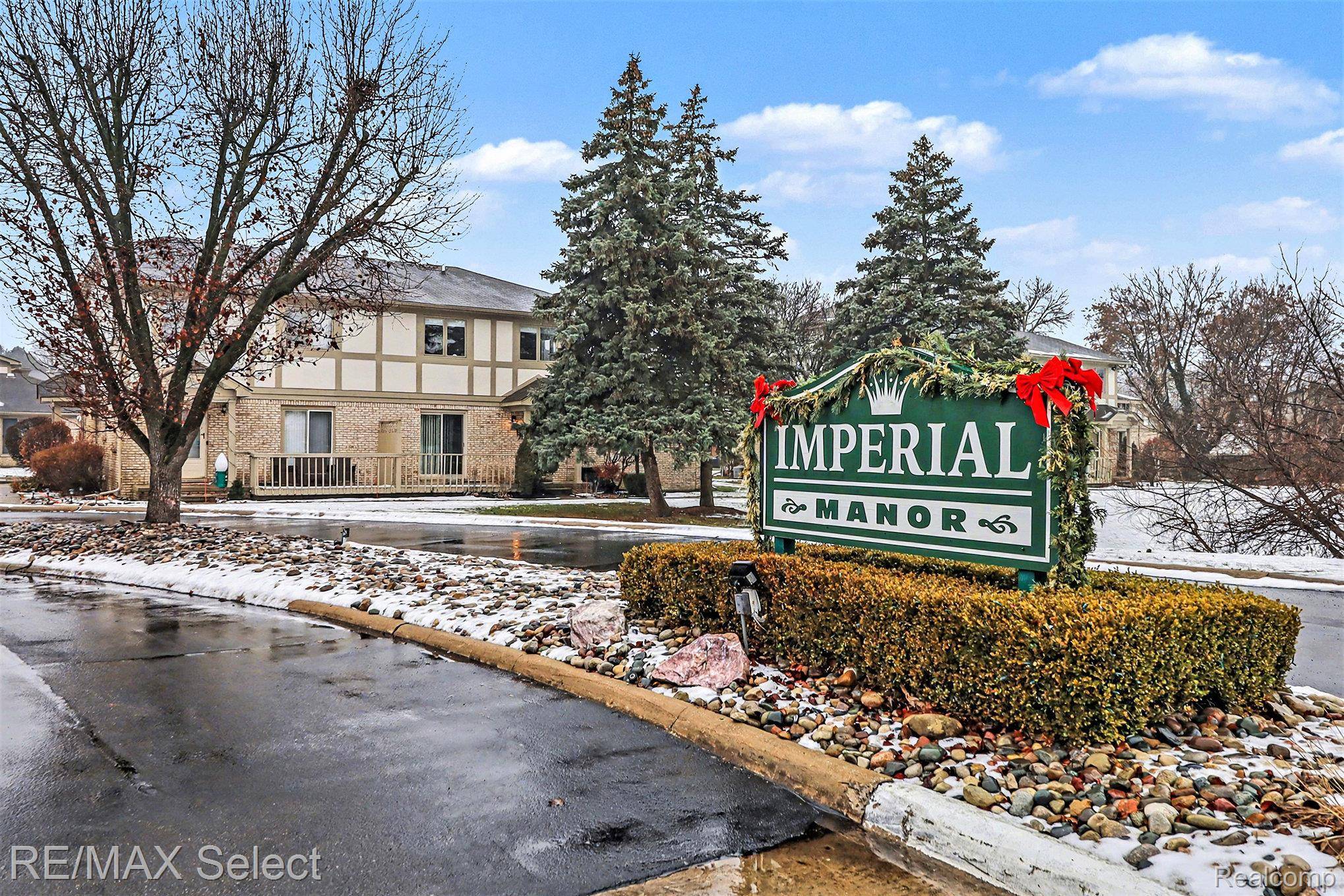 Clinton Township, MI 48038,41952 King Edward CT