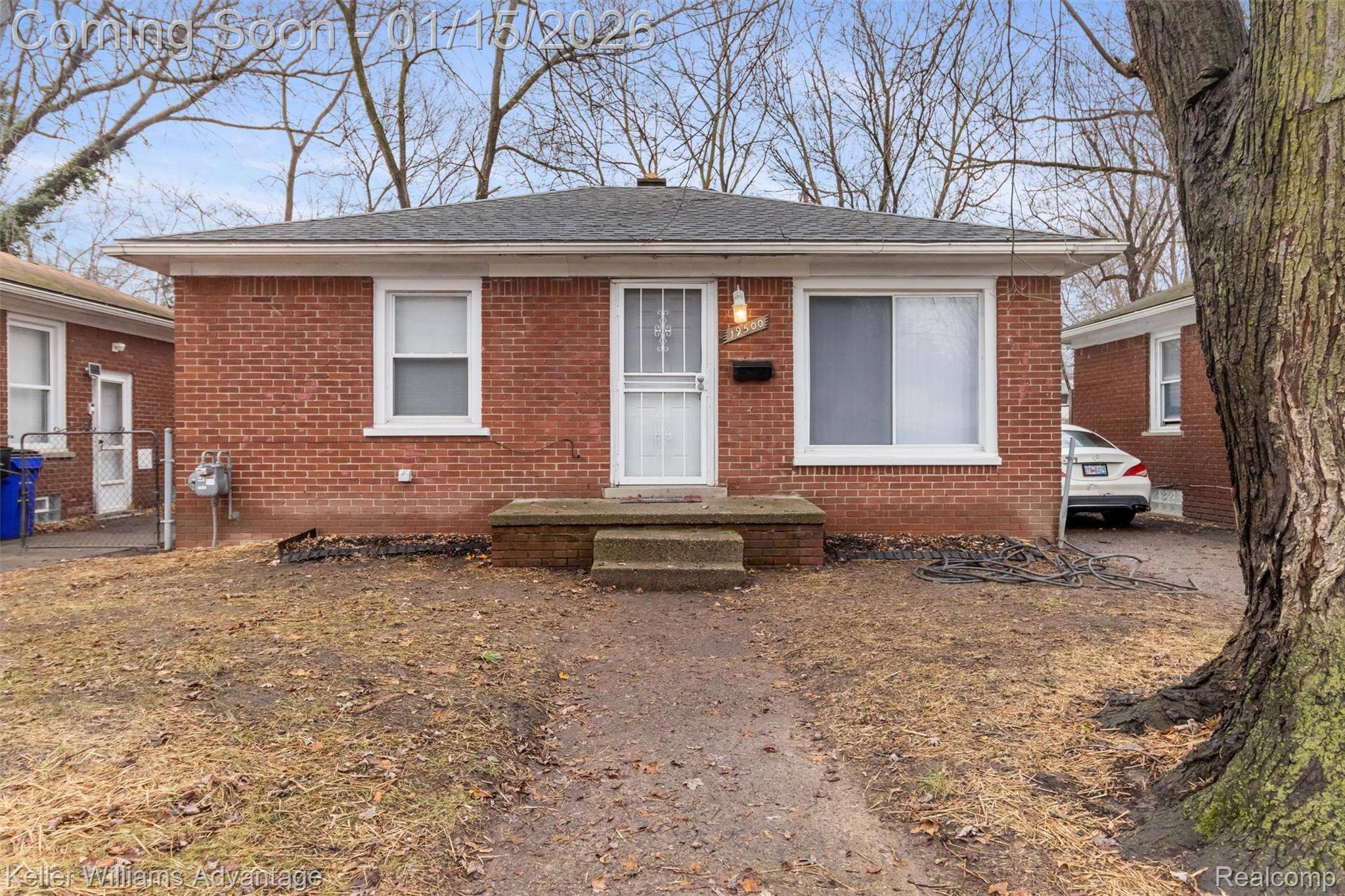 Detroit, MI 48219,19500 Lahser RD