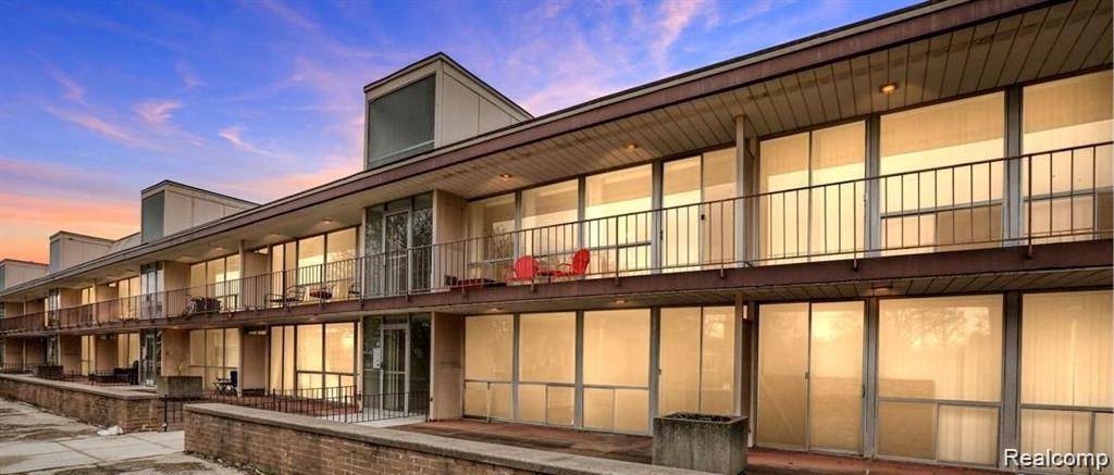 Detroit, MI 48207,1973 Orleans ST