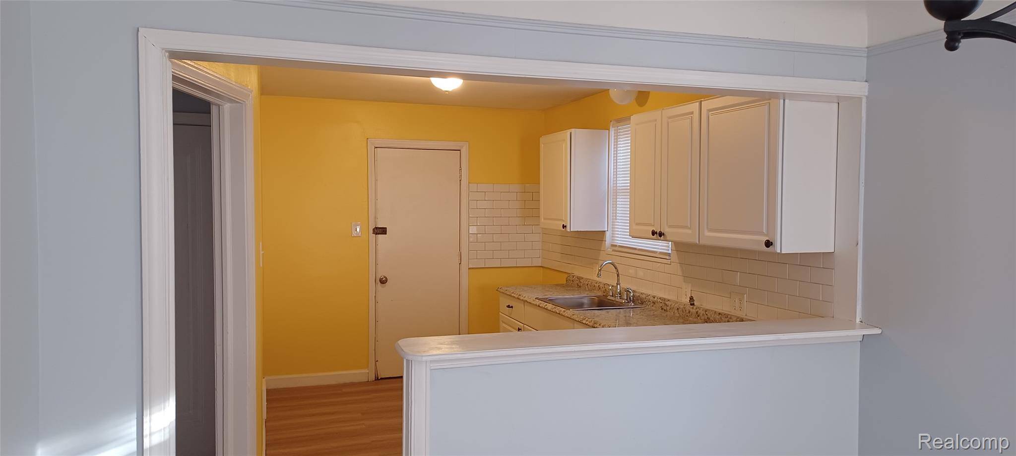 Detroit, MI 48235,17330 Strathmoor ST