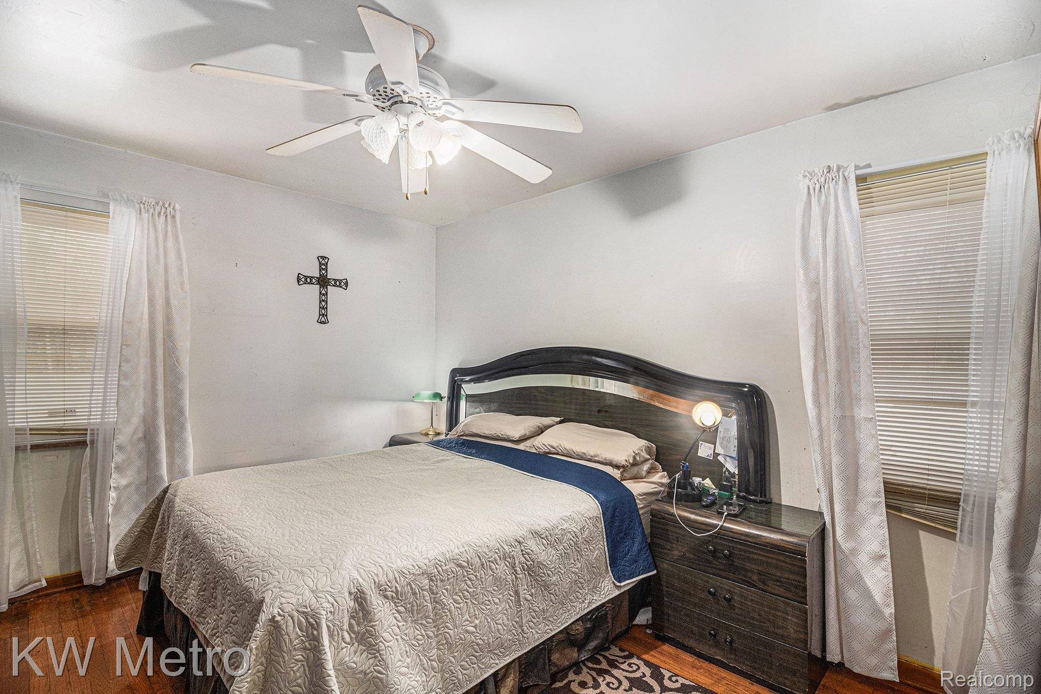 Detroit, MI 48235,17517 Meyers RD