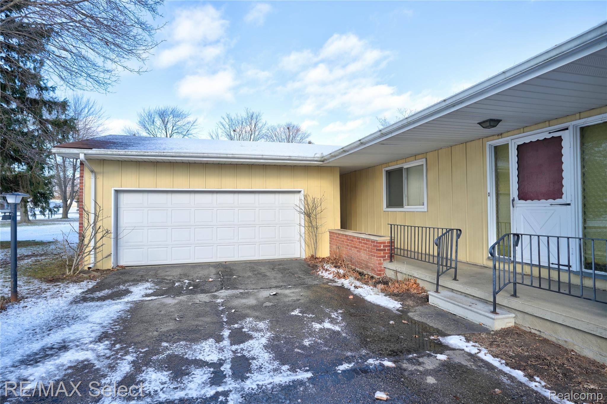 Flint, MI 48507,3107 Curtis DR