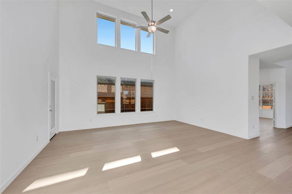 Crowley, TX 76036,1033 Western Hills Drive